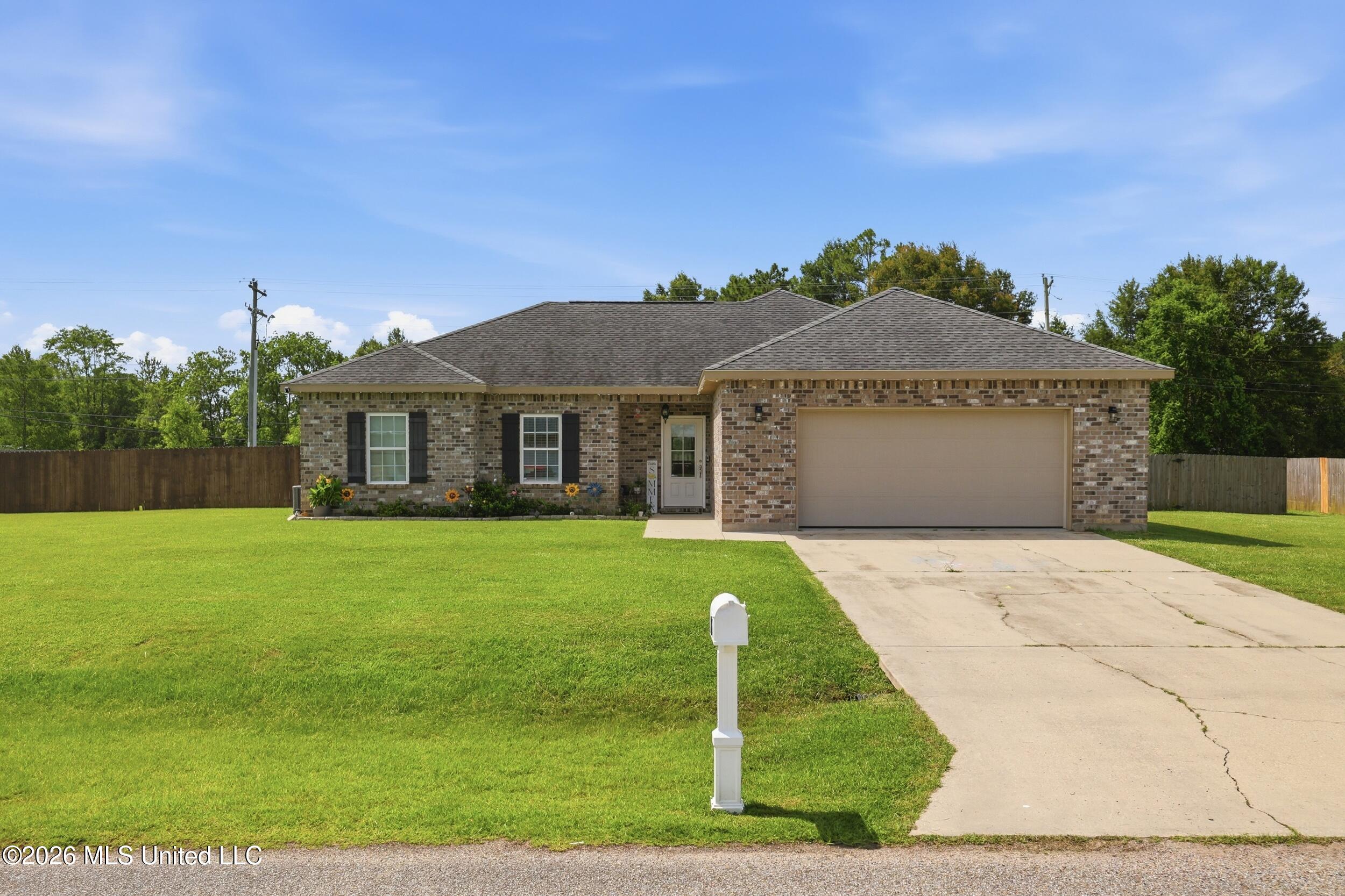 15 Meadow Path Circle