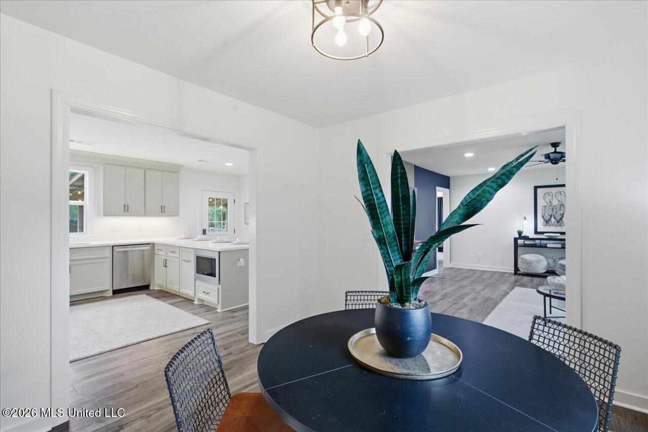 1013 Meadow Heights Drive