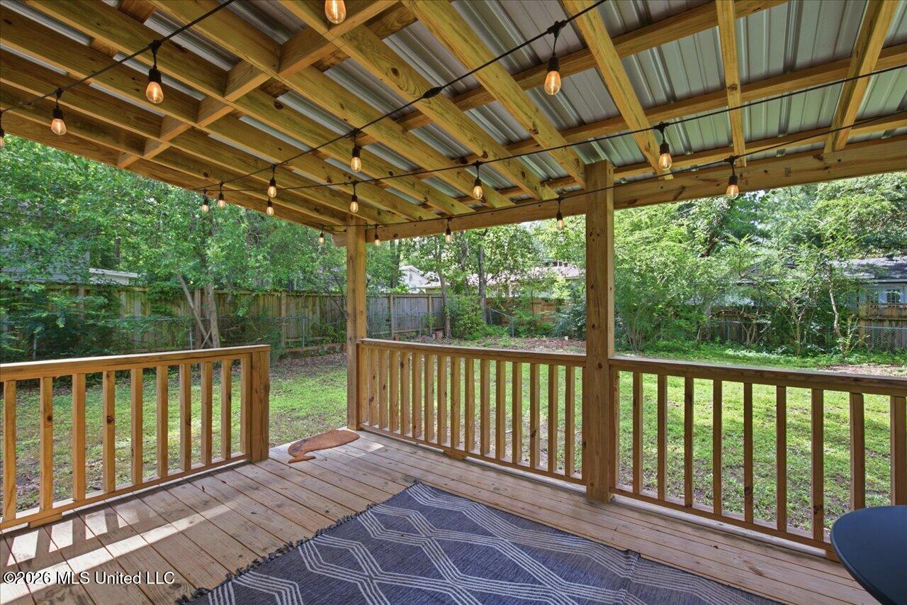 1013 Meadow Heights Drive