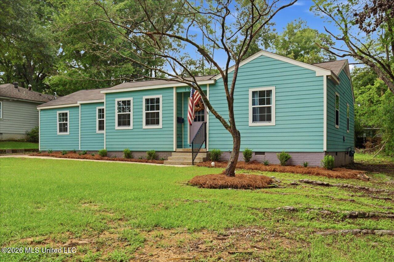 1013 Meadow Heights Drive