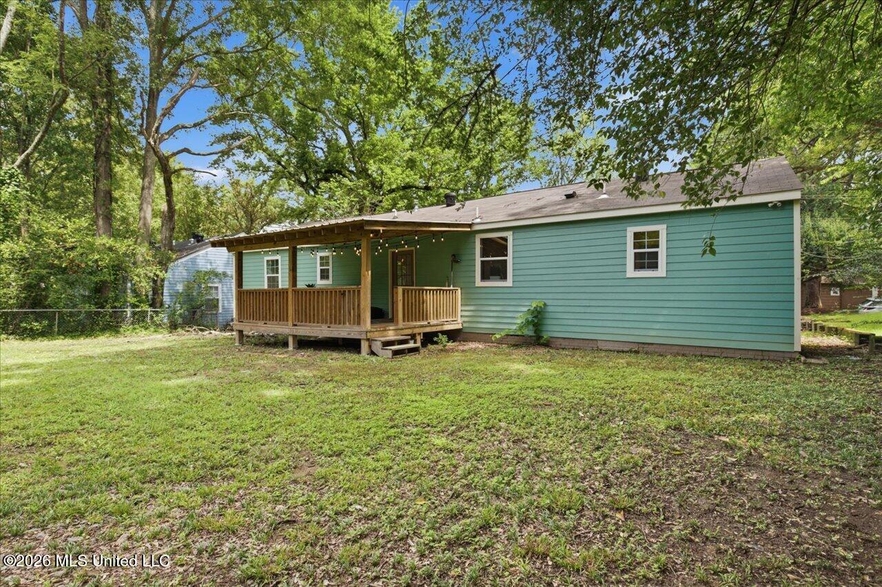 1013 Meadow Heights Drive