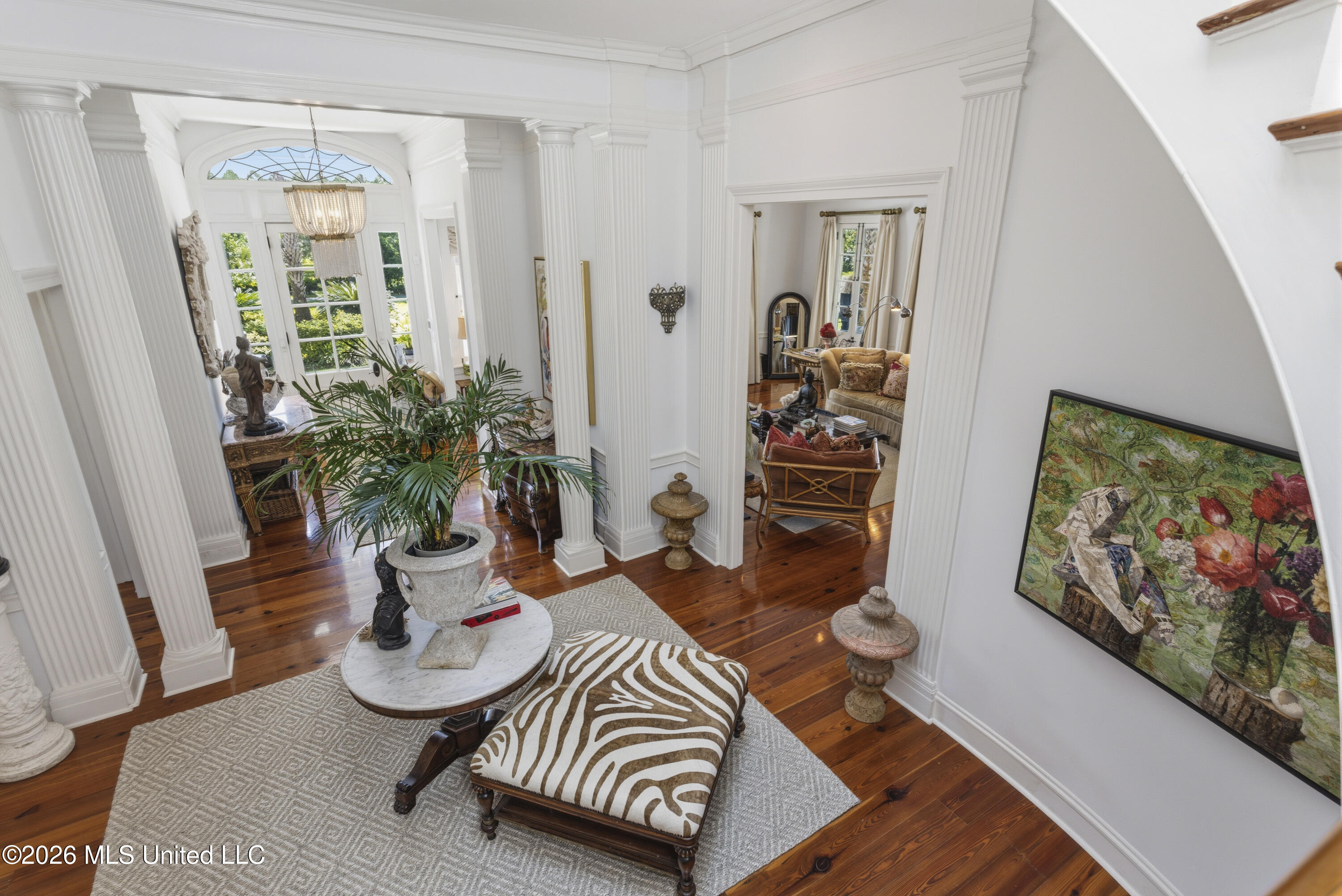 625 E Scenic Drive