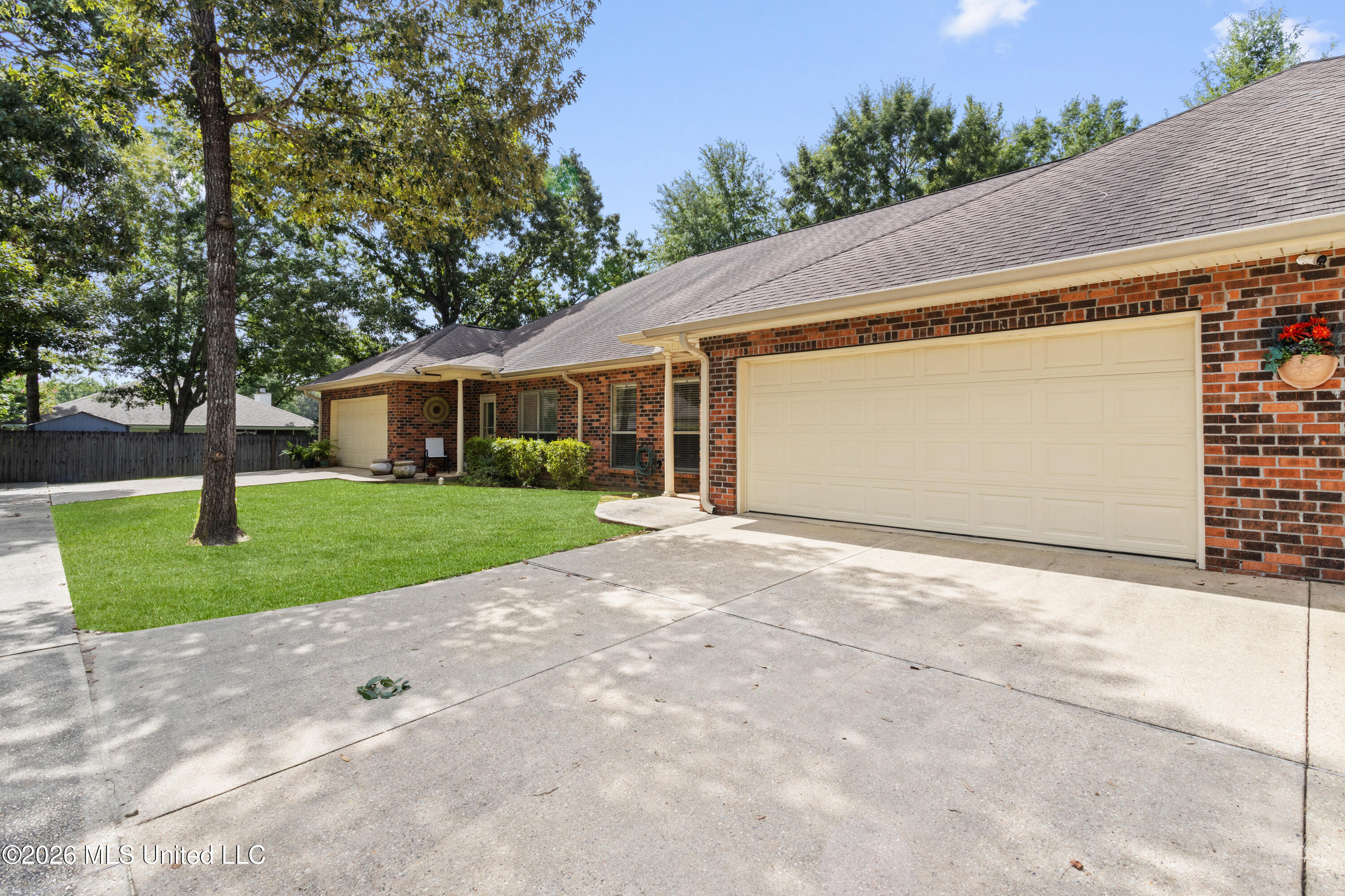 1240 Kapalama Lane