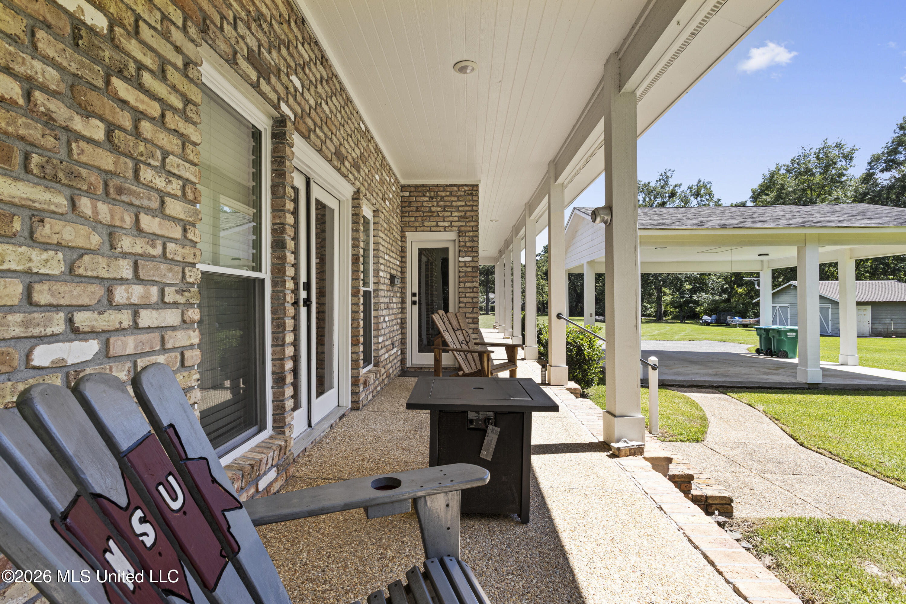 14365 Country Wood Drive