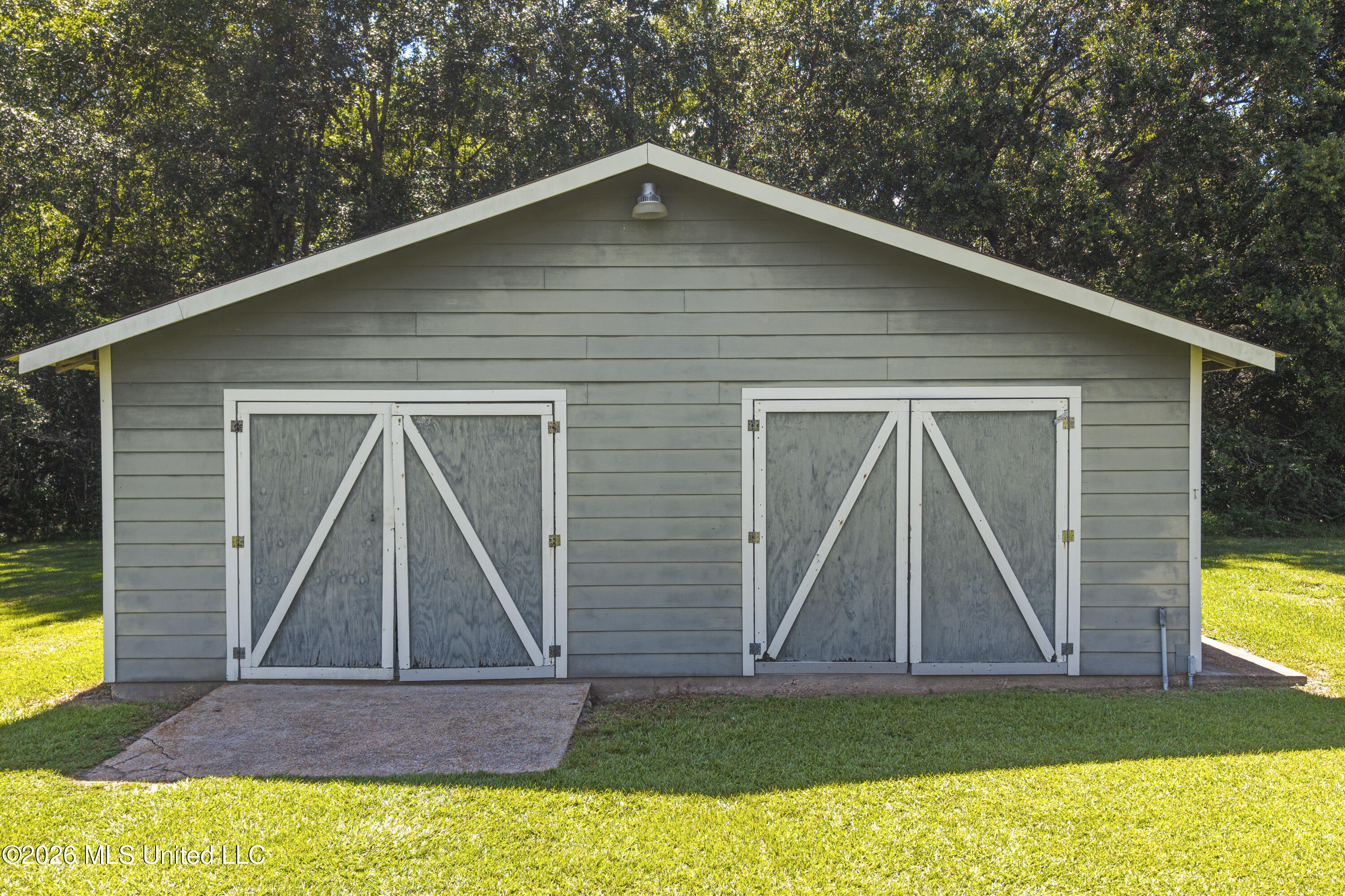14365 Country Wood Drive