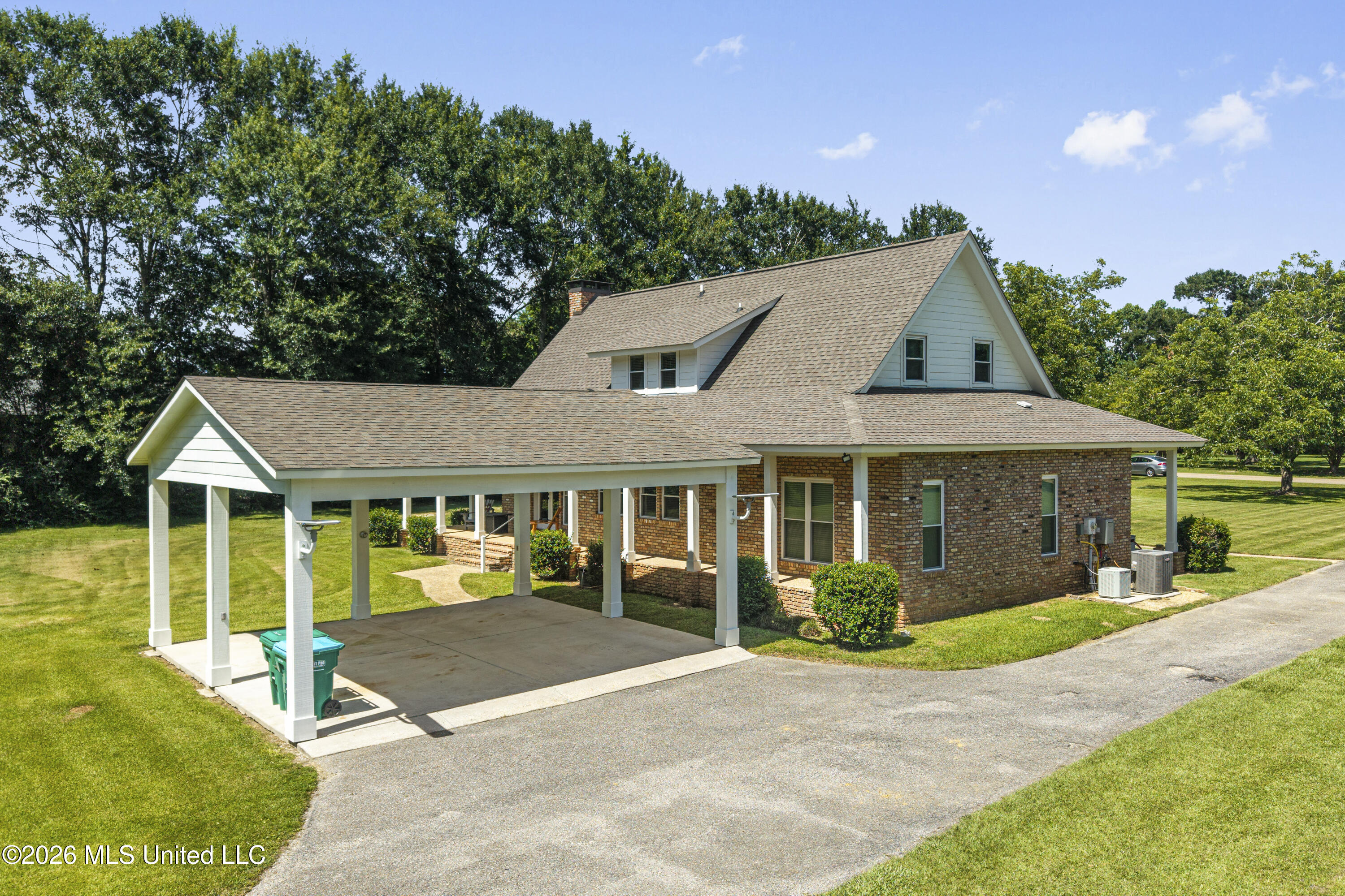 14365 Country Wood Drive