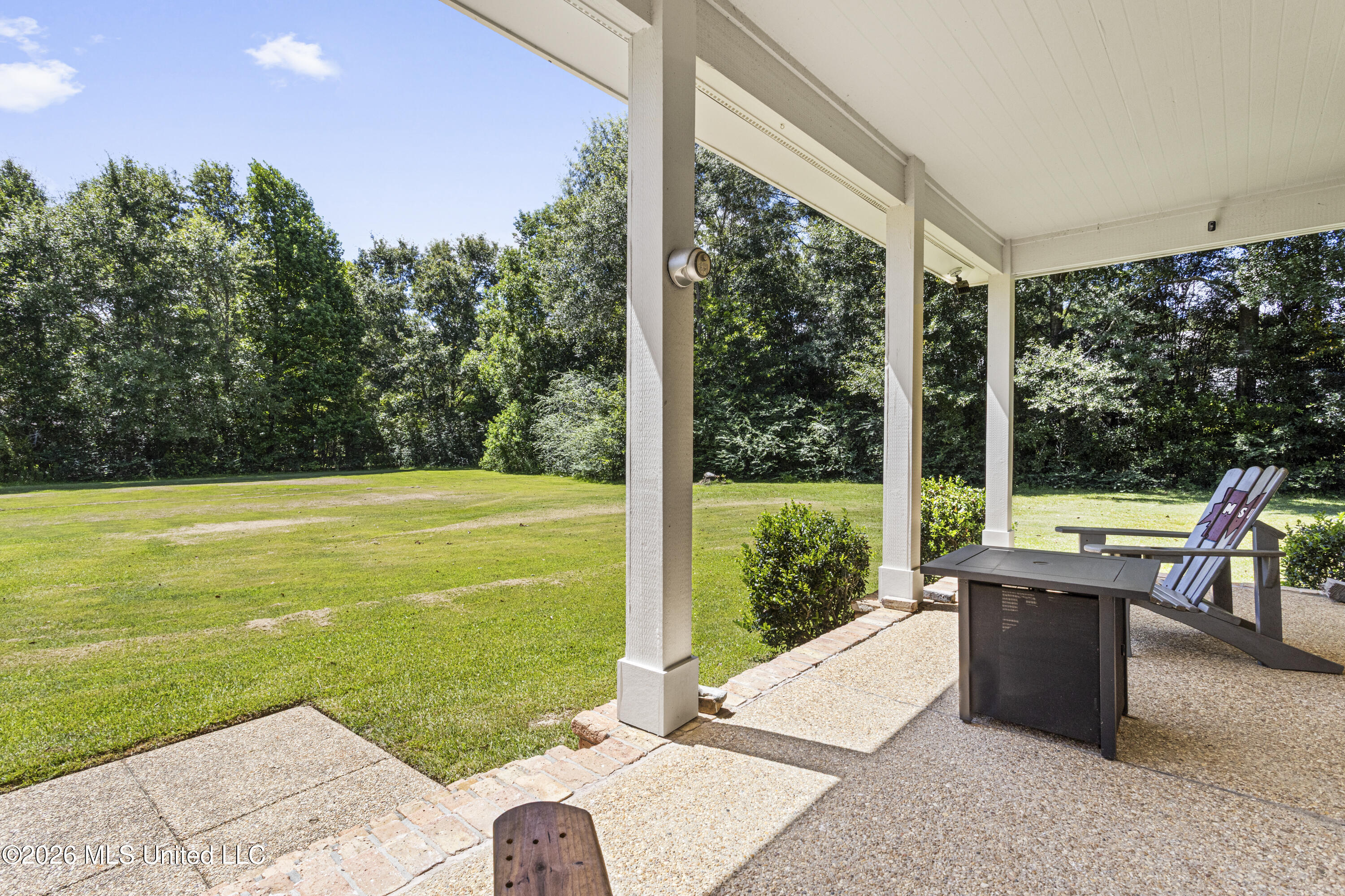 14365 Country Wood Drive