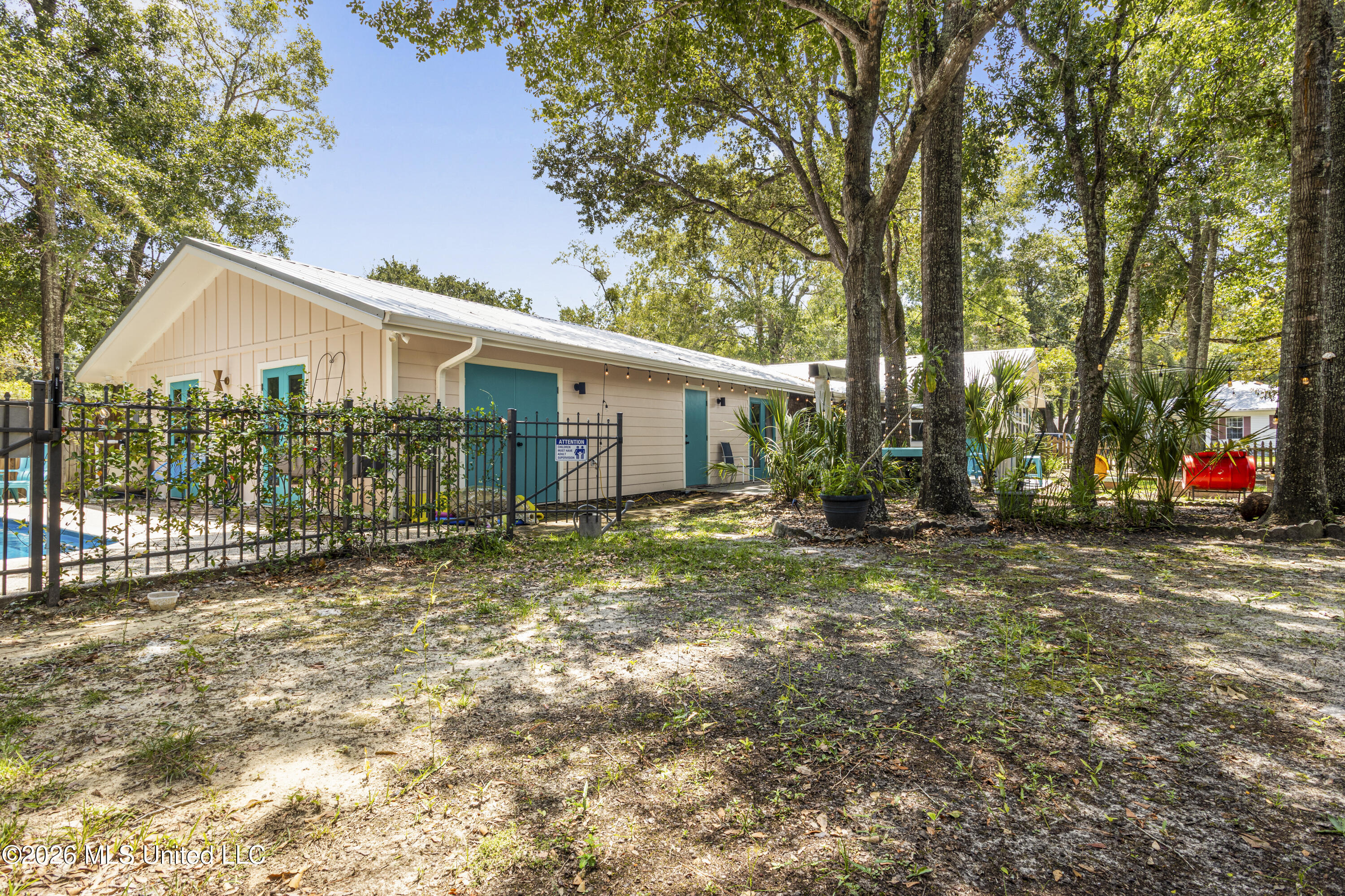 1407 Nicholson