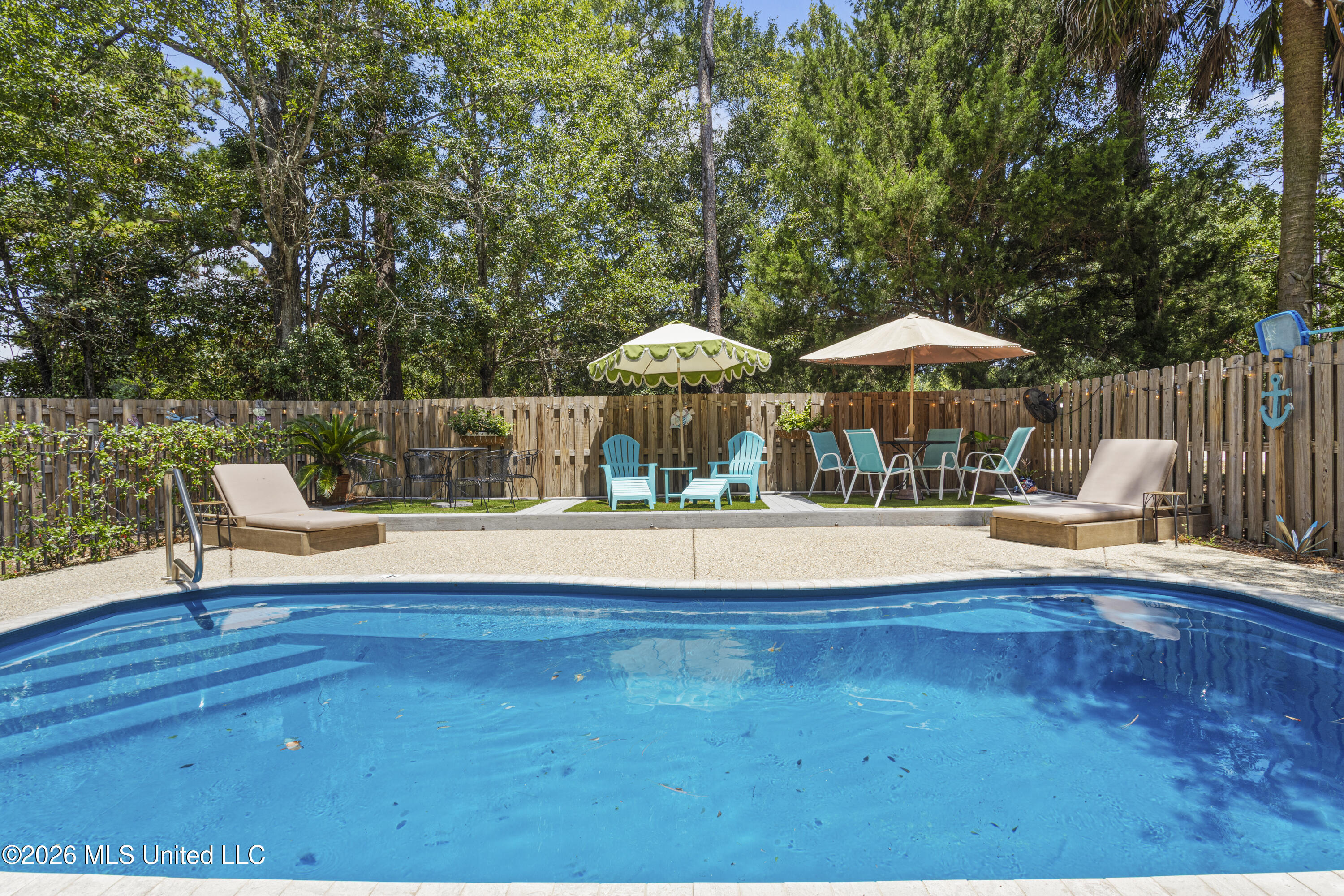 1407 Nicholson