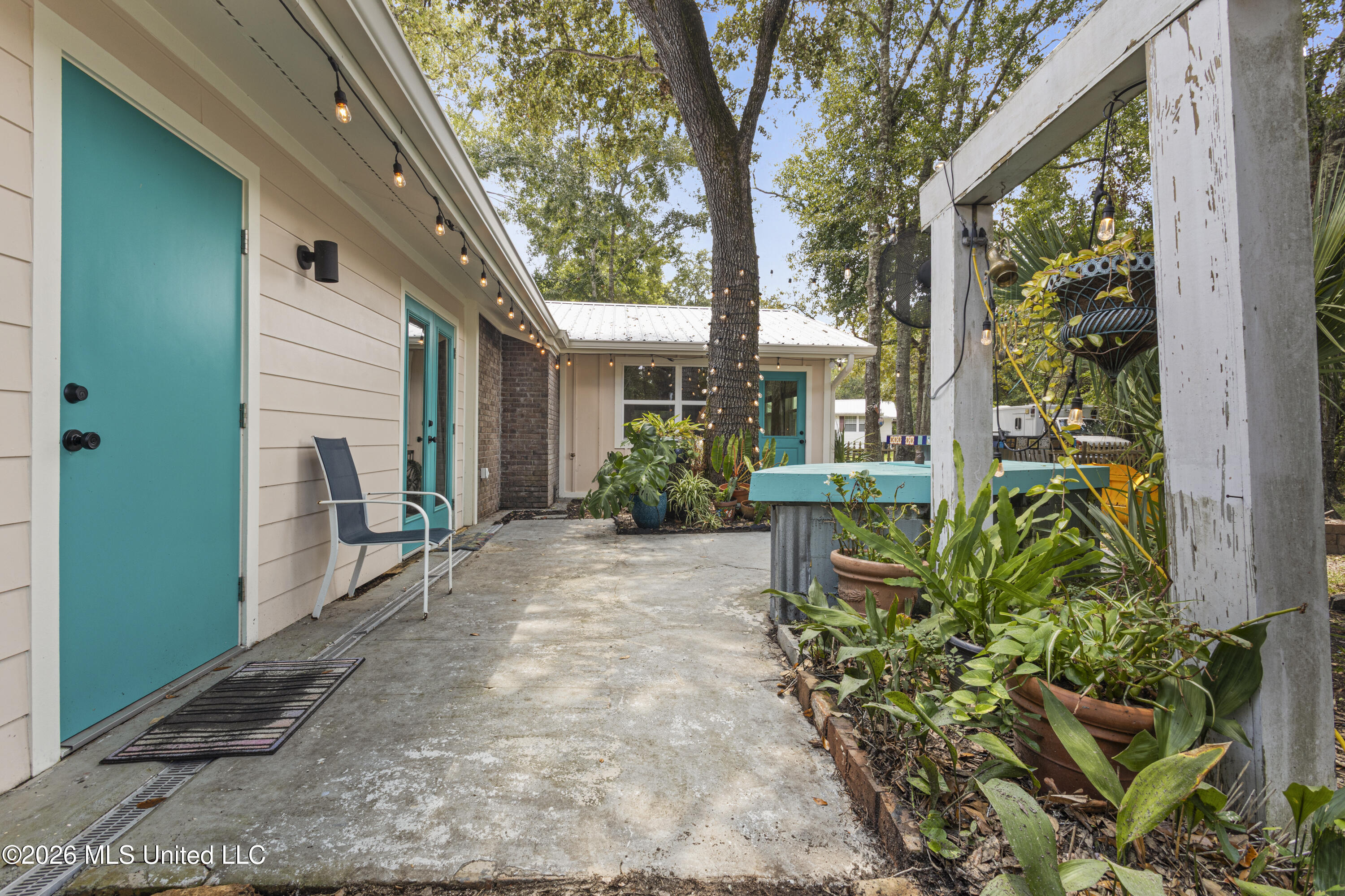1407 Nicholson