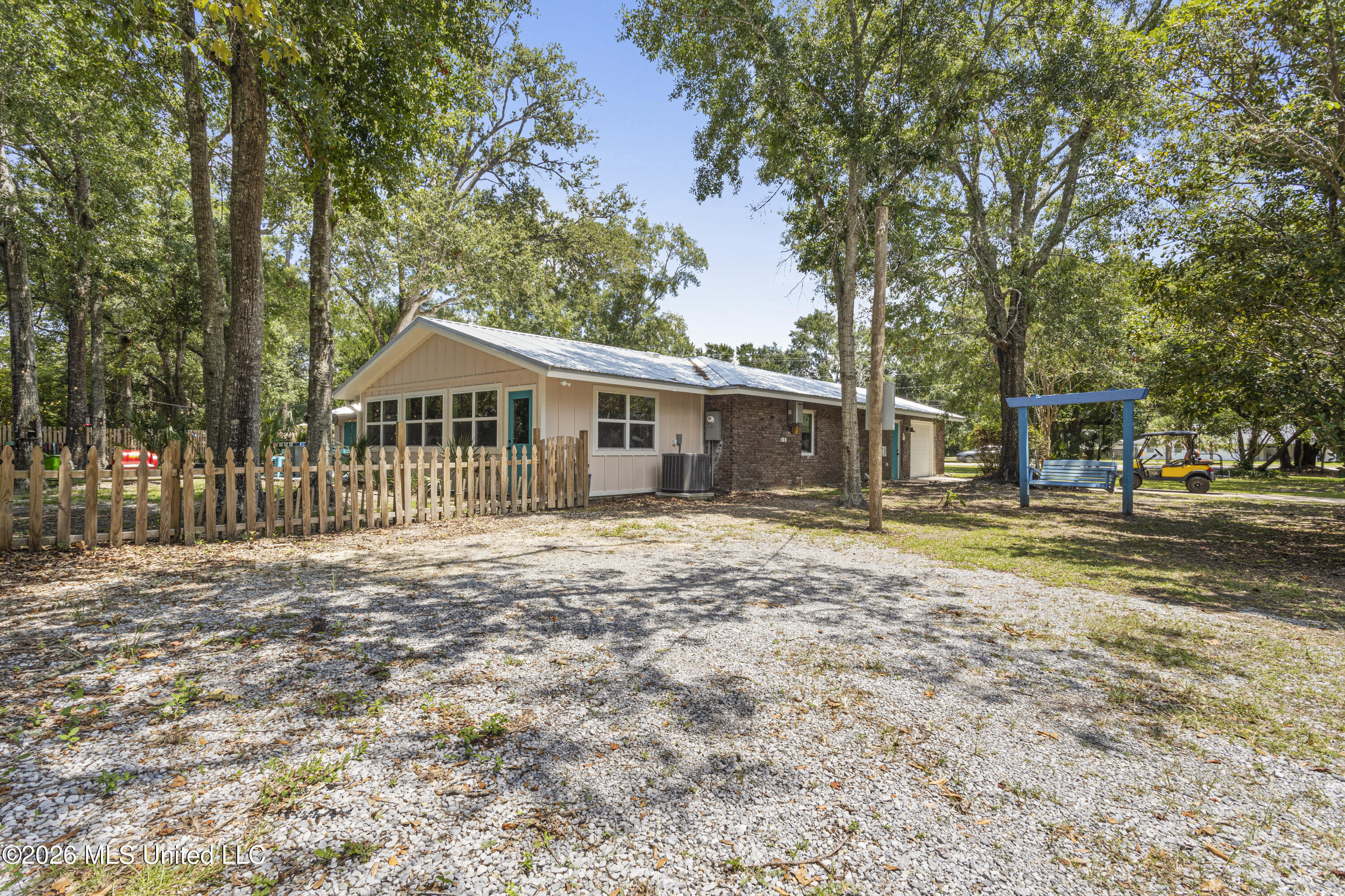 1407 Nicholson