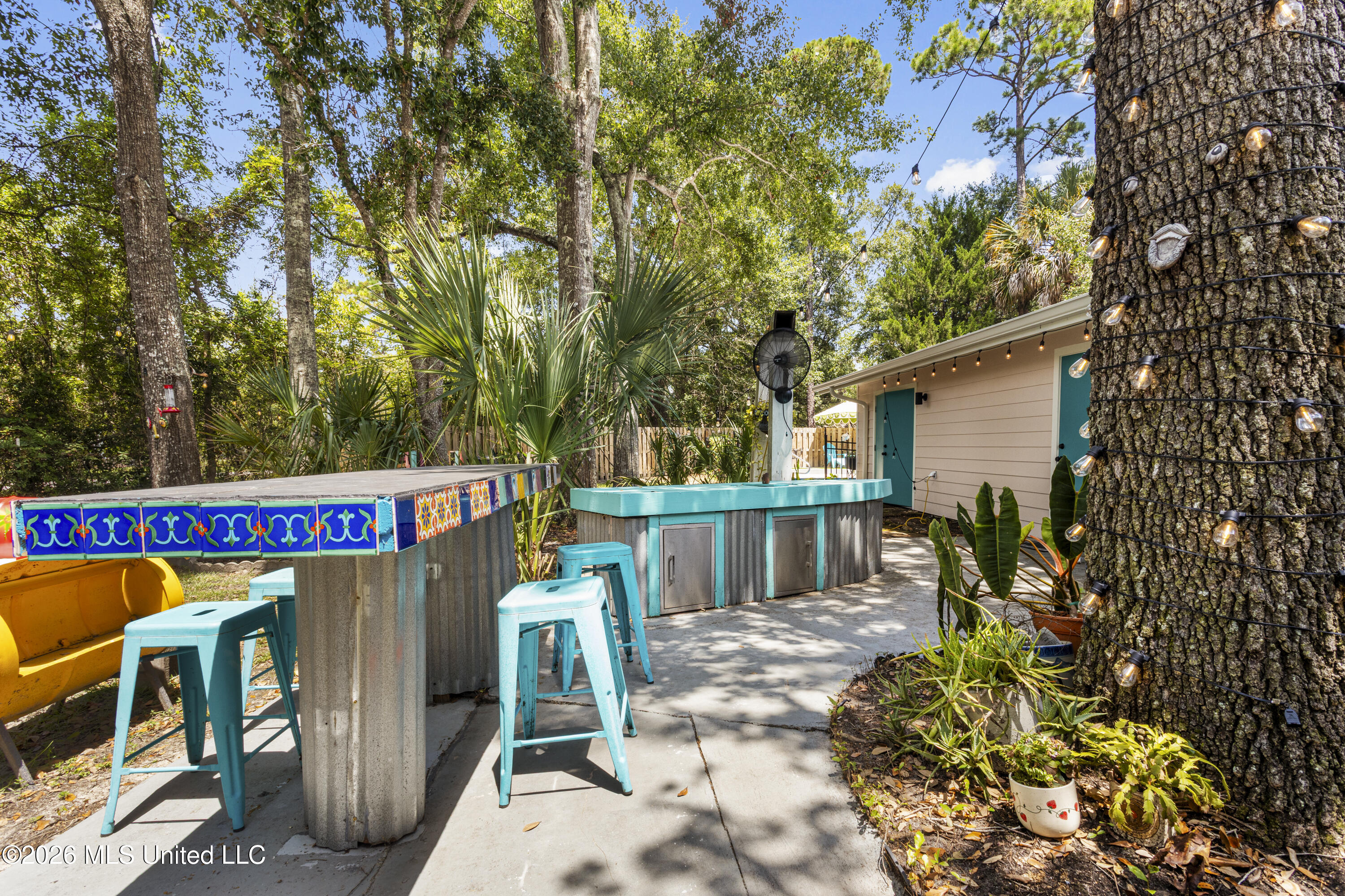 1407 Nicholson