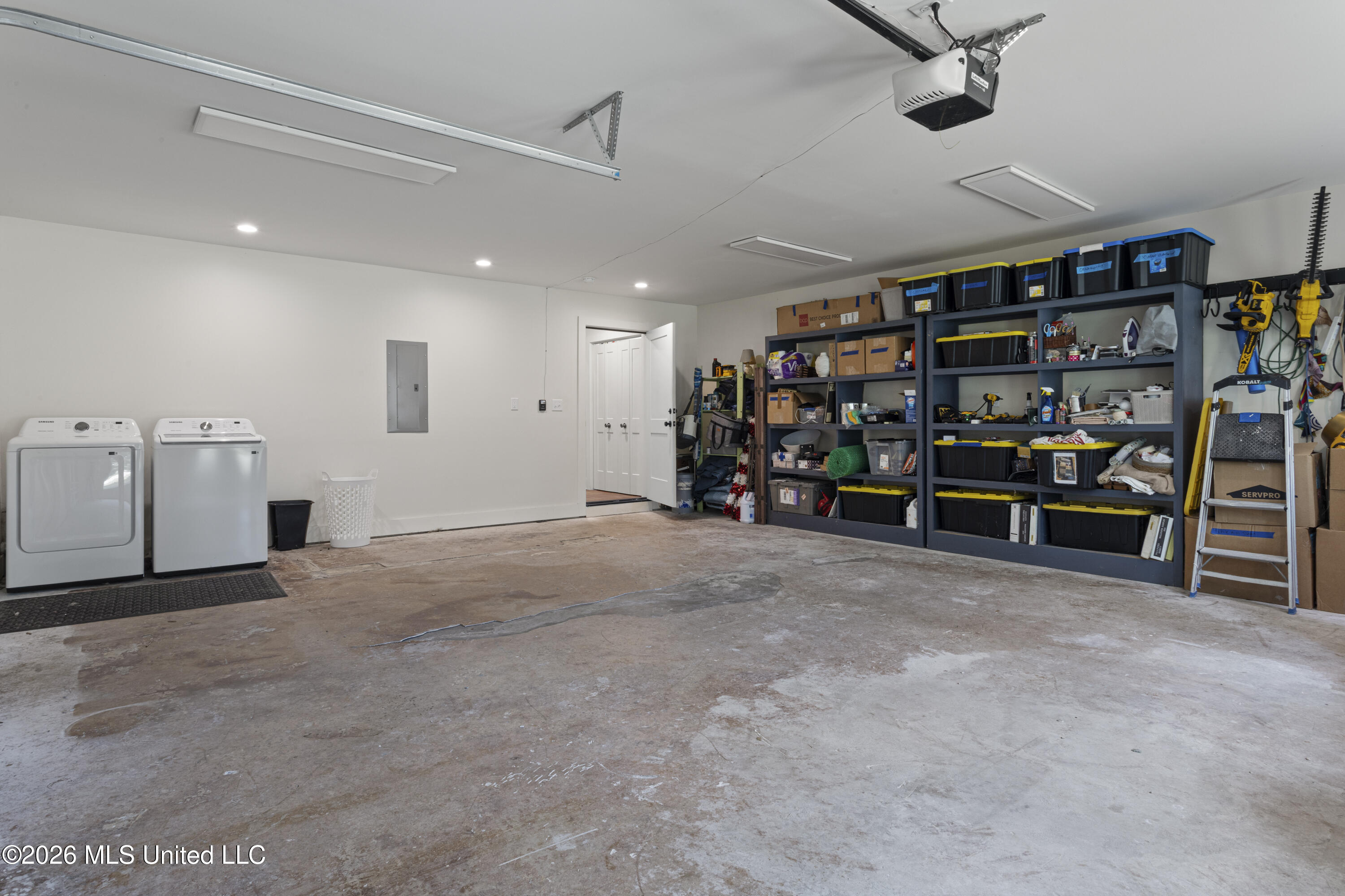 1407 Nicholson