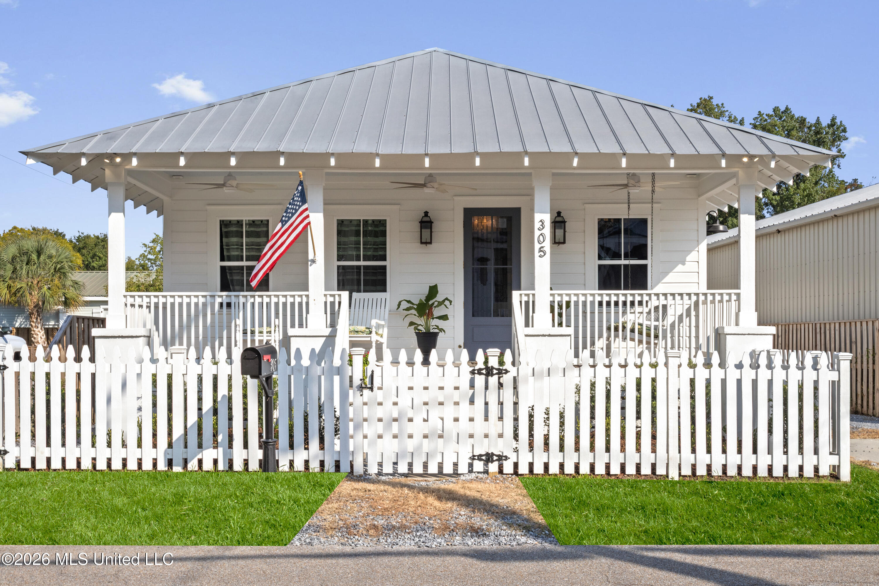 305 Third Street