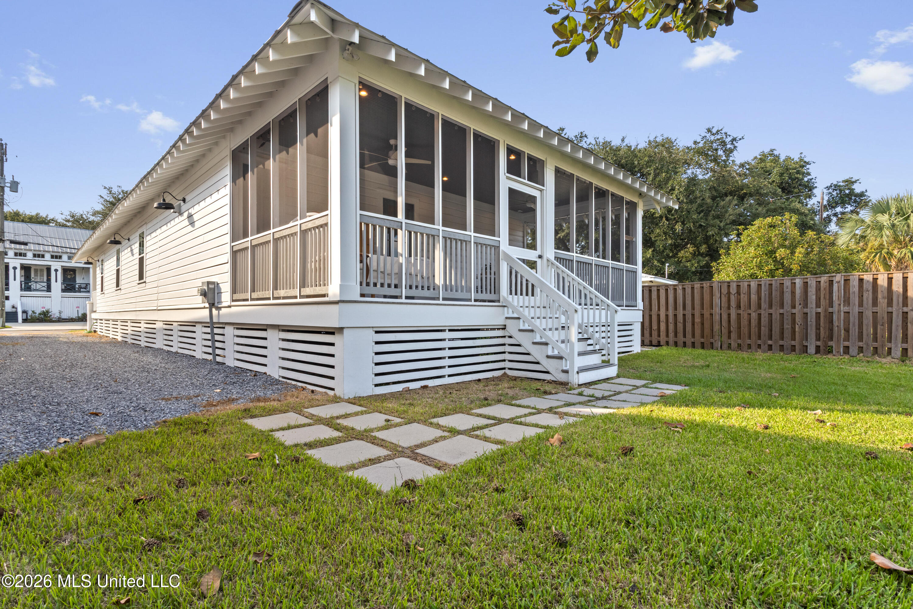 305 Third Street