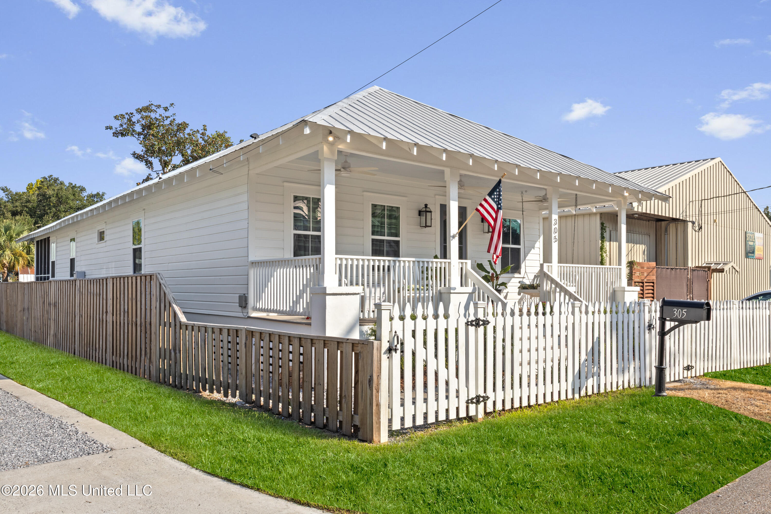 305 Third Street