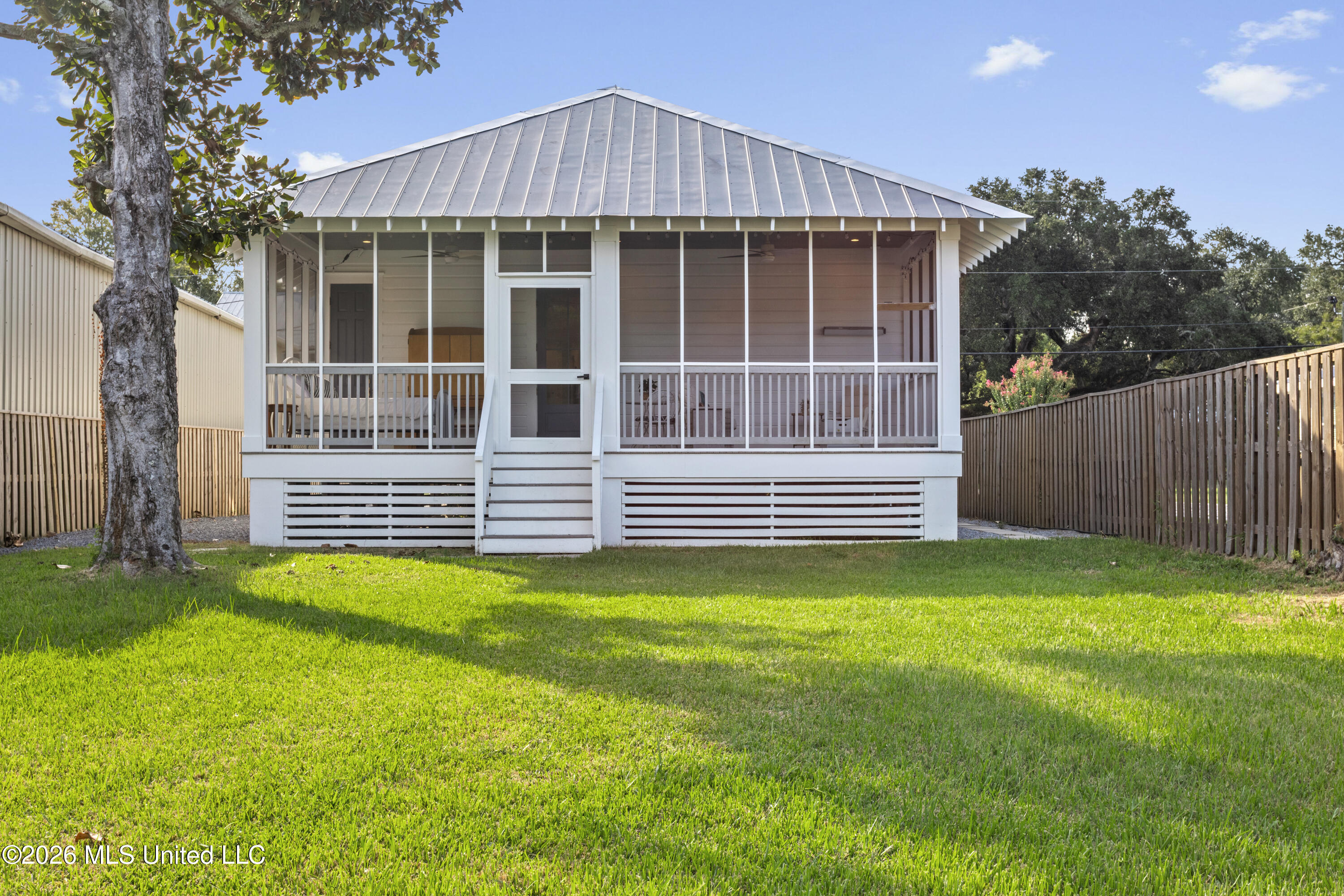 305 Third Street