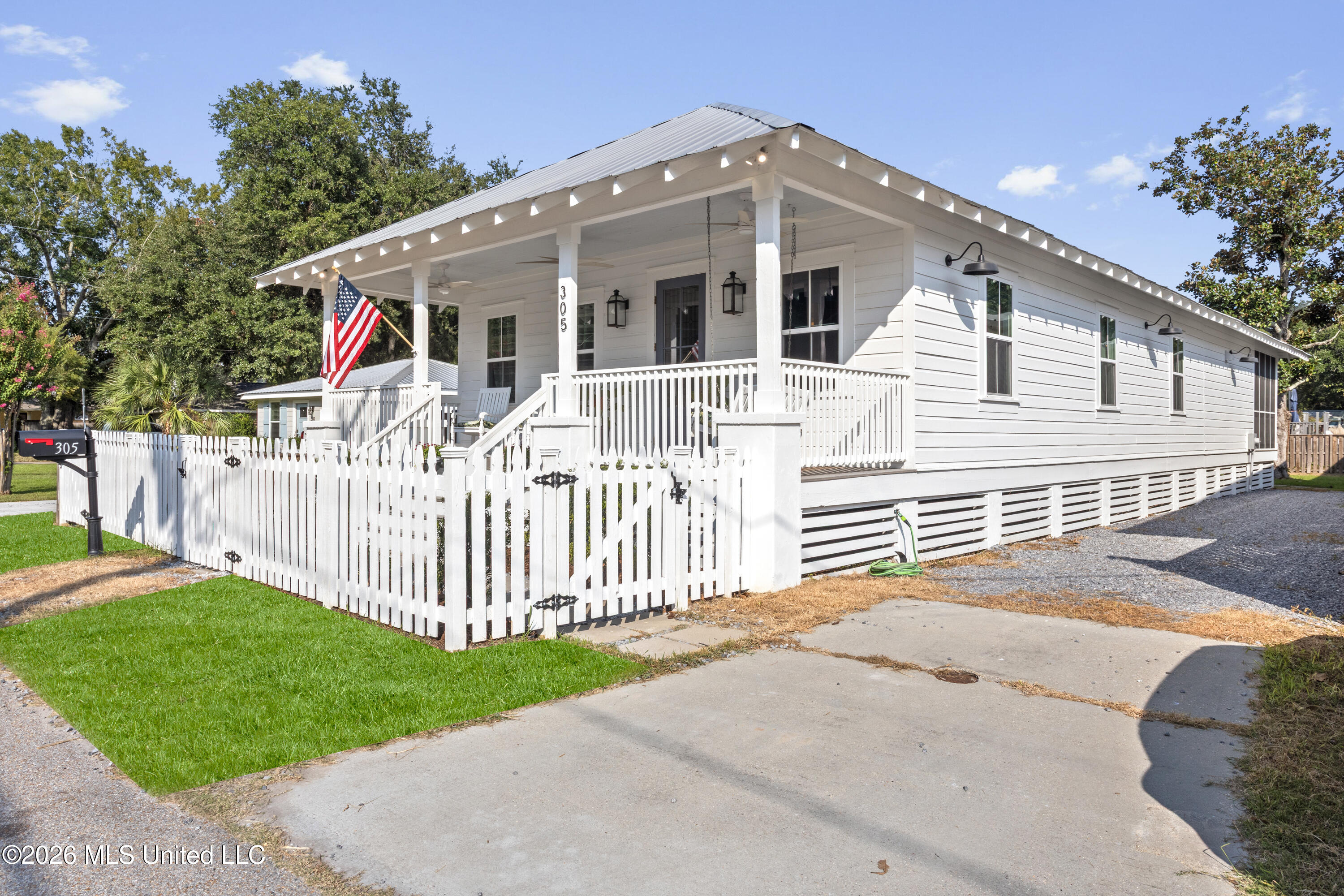 305 Third Street