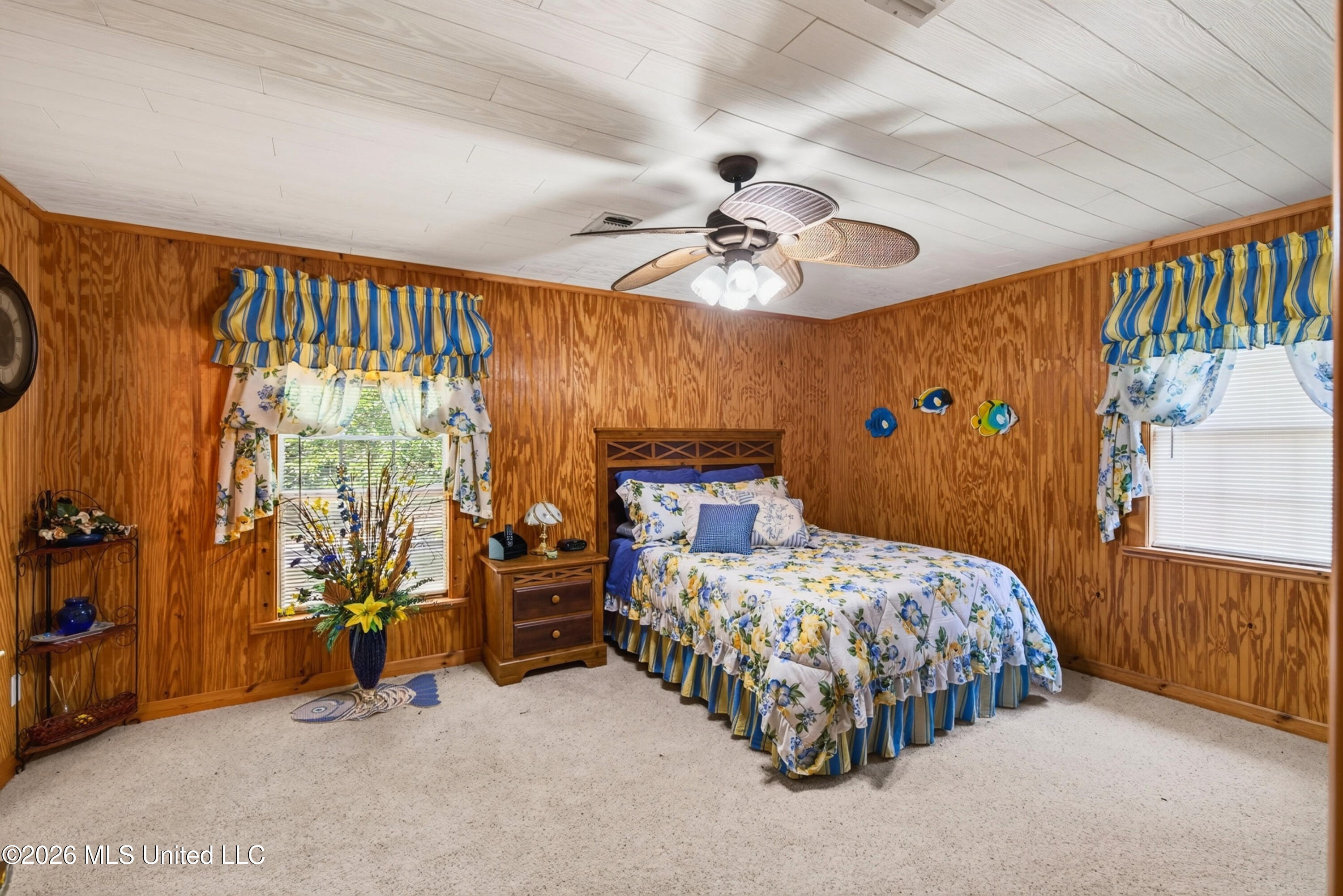 1713 Deer Lane