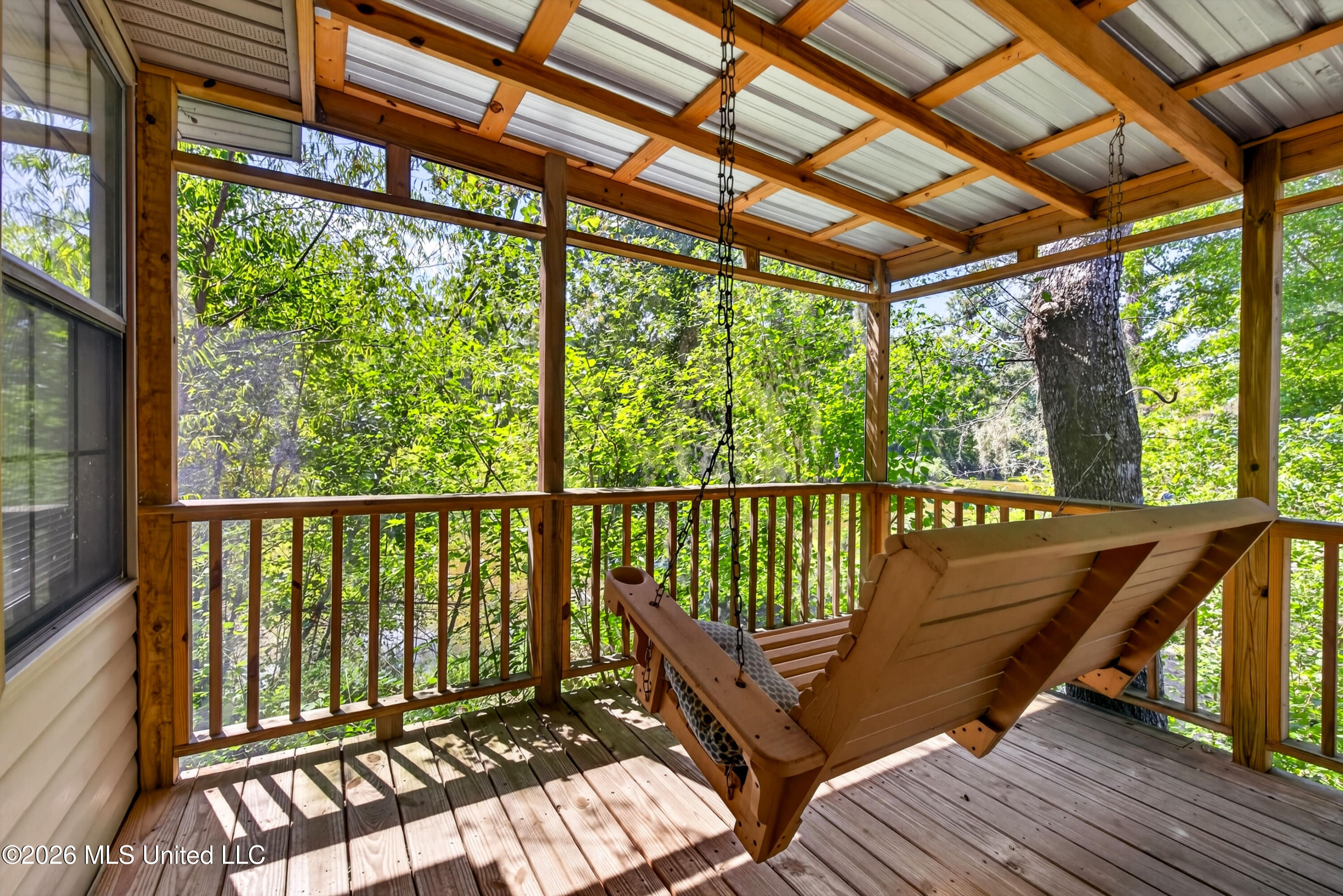 1713 Deer Lane