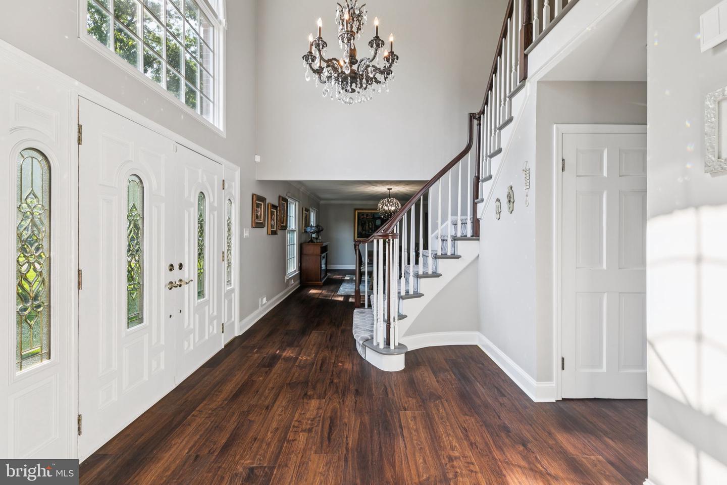 11 Ridgeview Ct