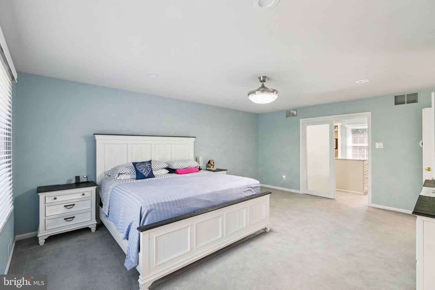 11 Ridgeview Ct