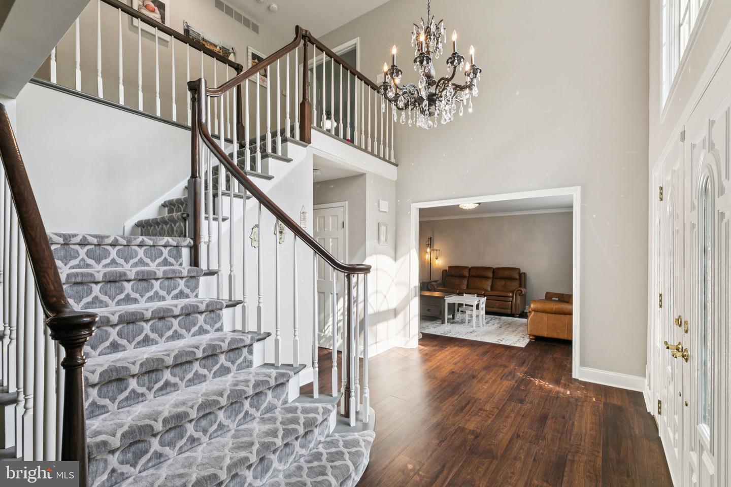 11 Ridgeview Ct