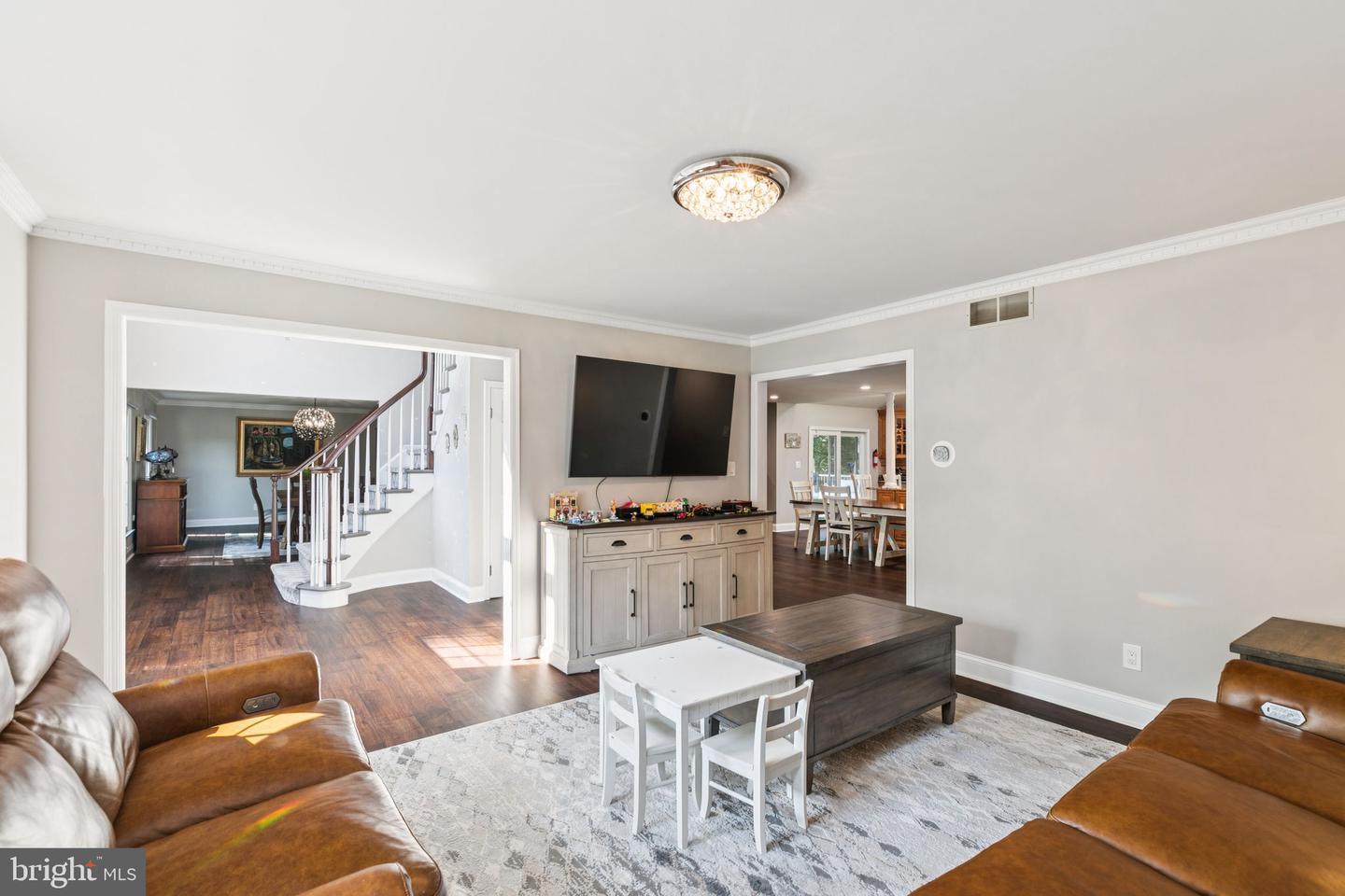 11 Ridgeview Ct