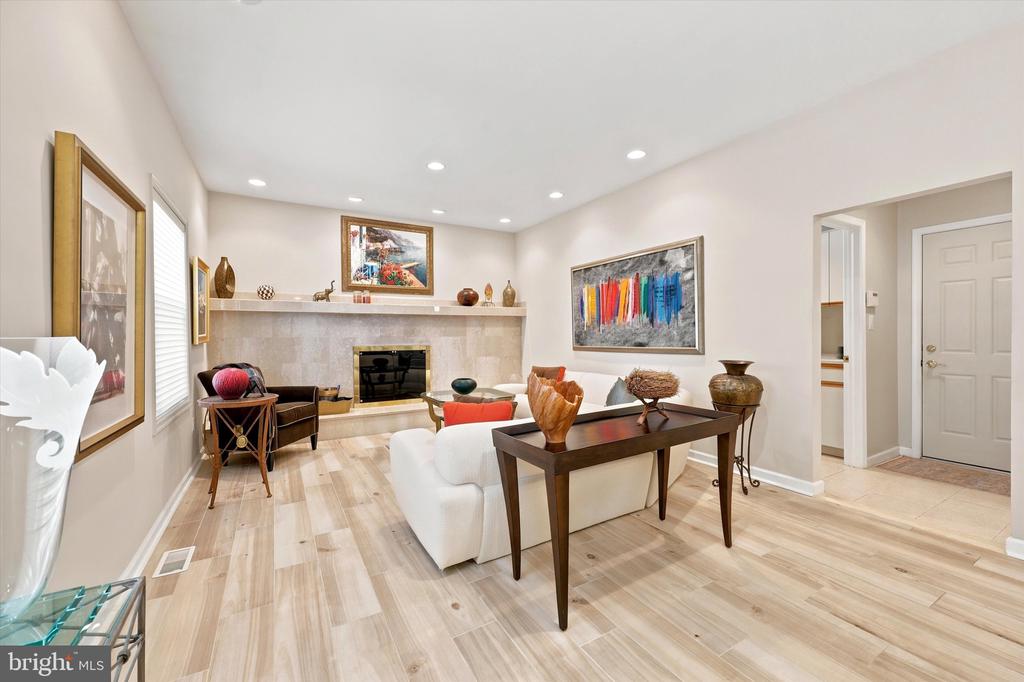 401 COUNTRY CLUB DRIVE
