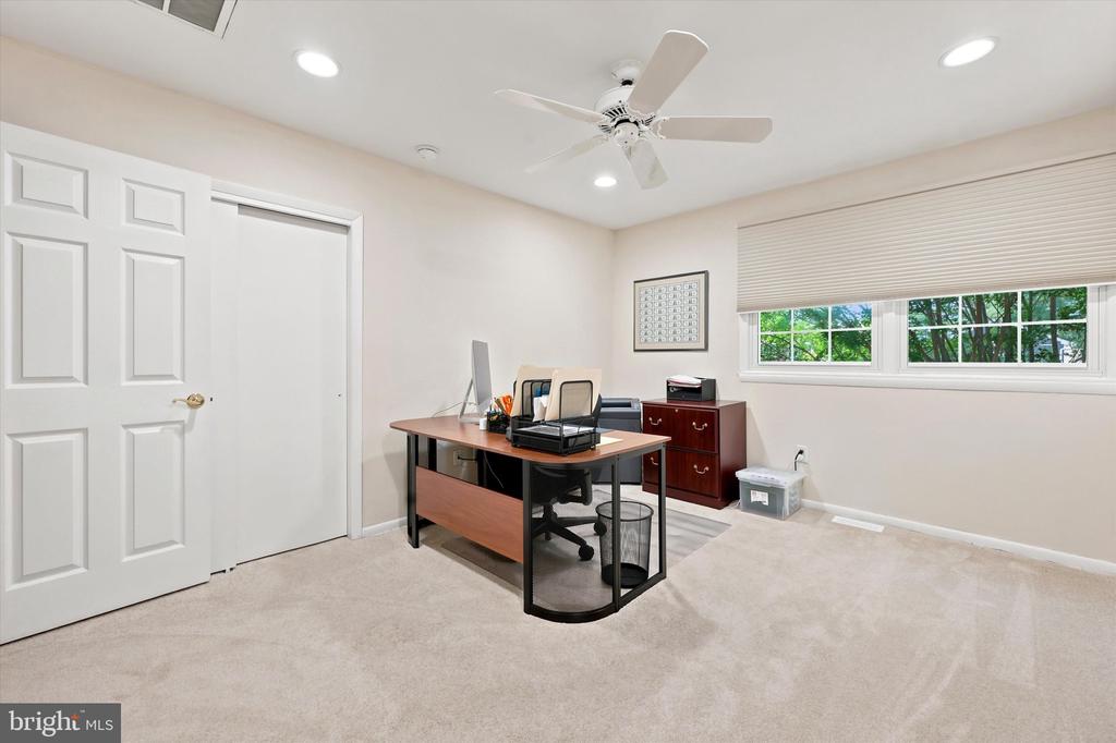 401 COUNTRY CLUB DRIVE