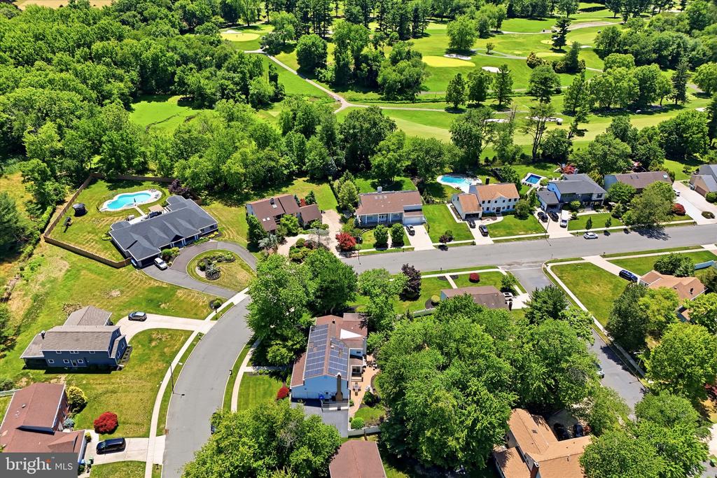 401 COUNTRY CLUB DRIVE