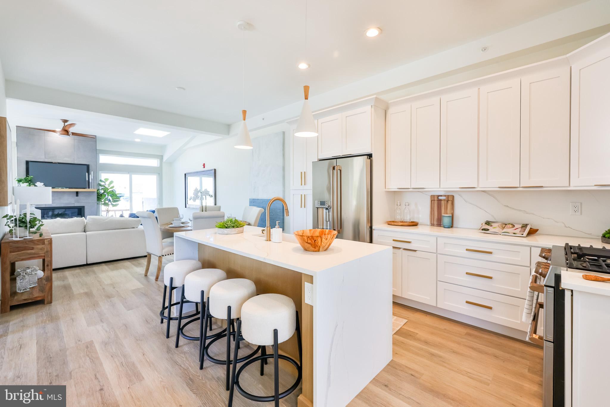 1210 Long Beach #A