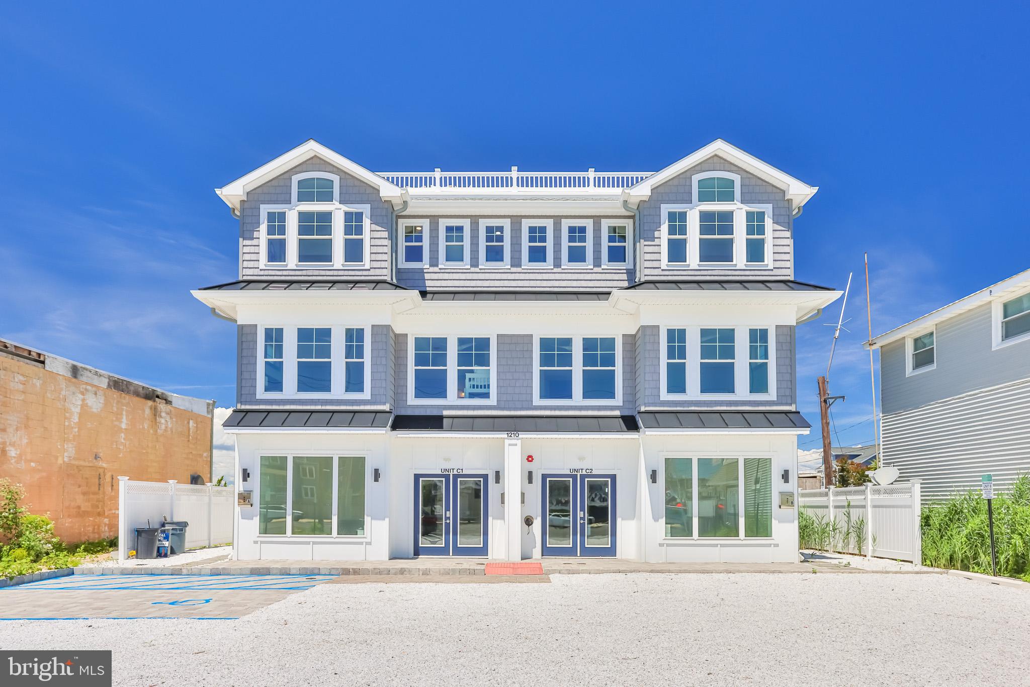 1210 Long Beach #A