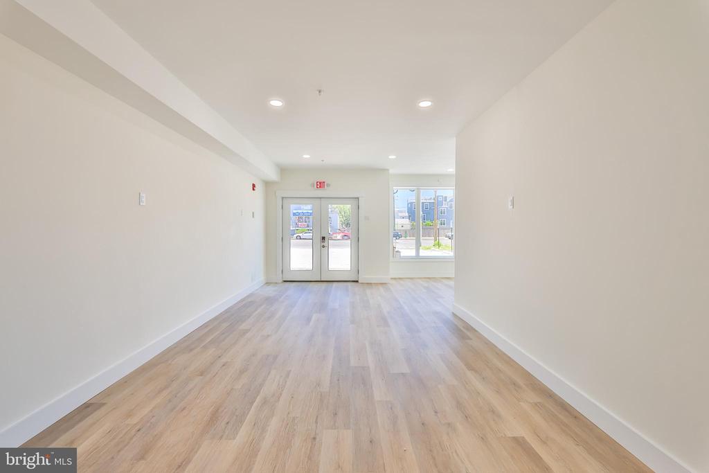 1210 Long Beach #A