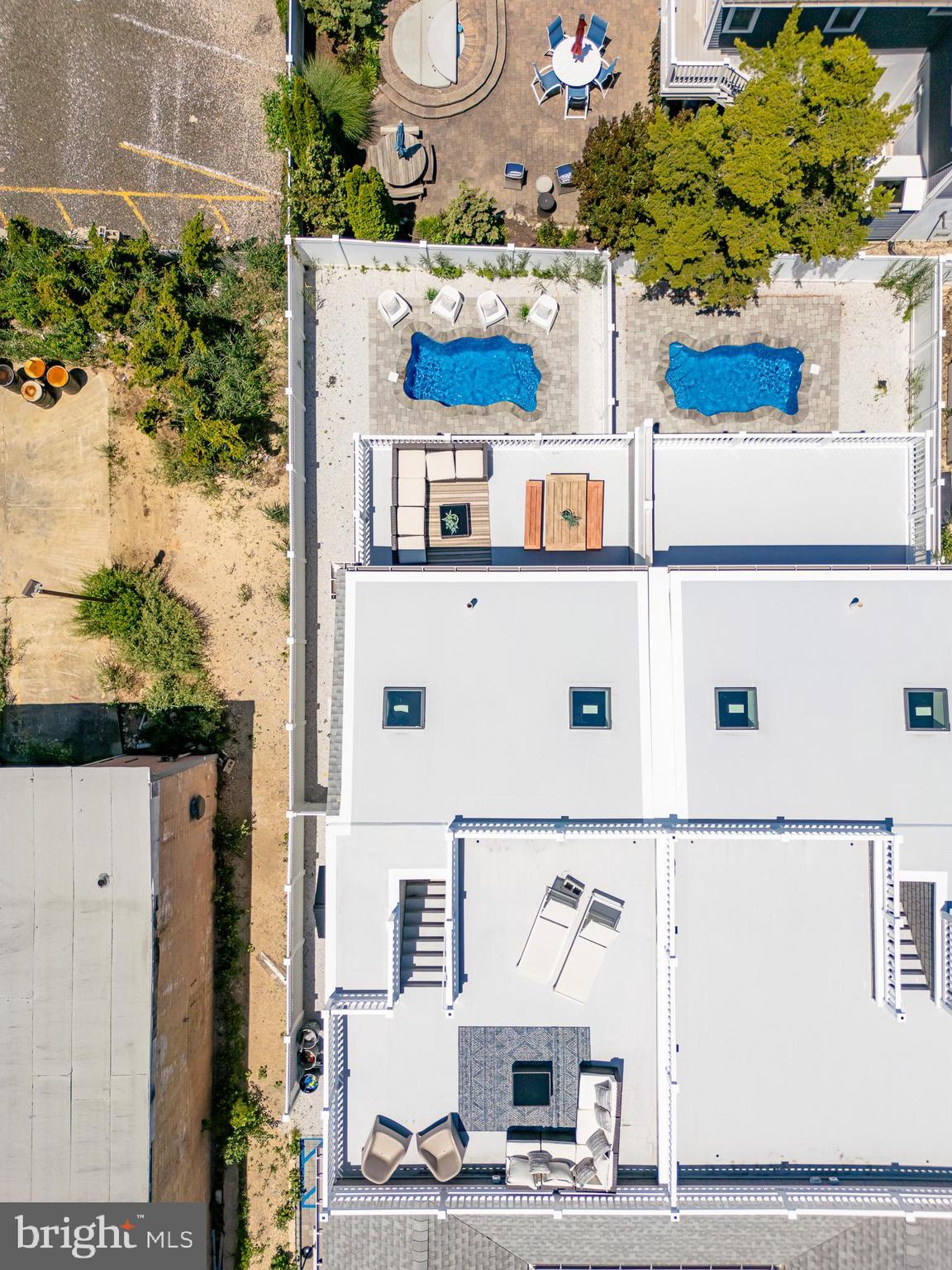 1210 Long Beach #A