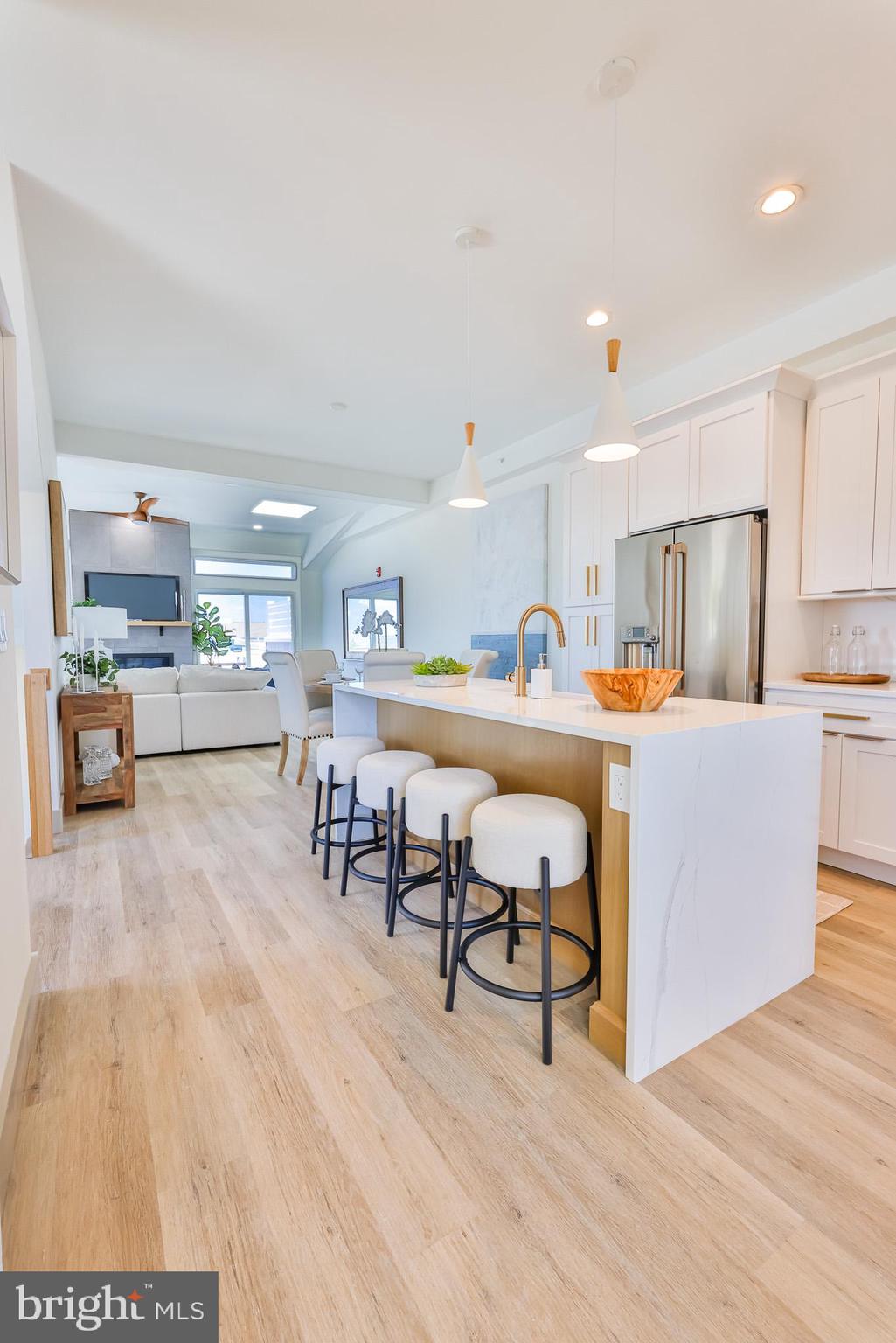 1210 Long Beach #A
