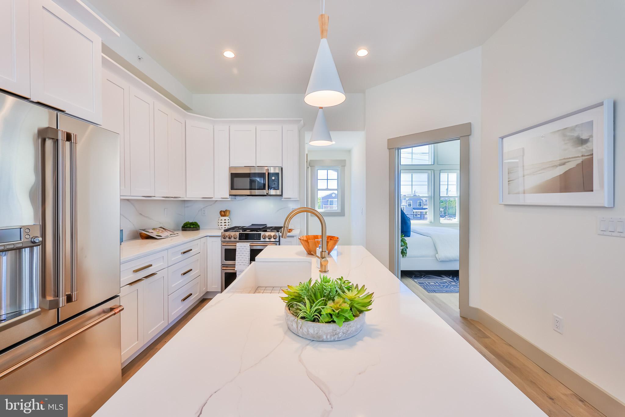 1210 Long Beach #A
