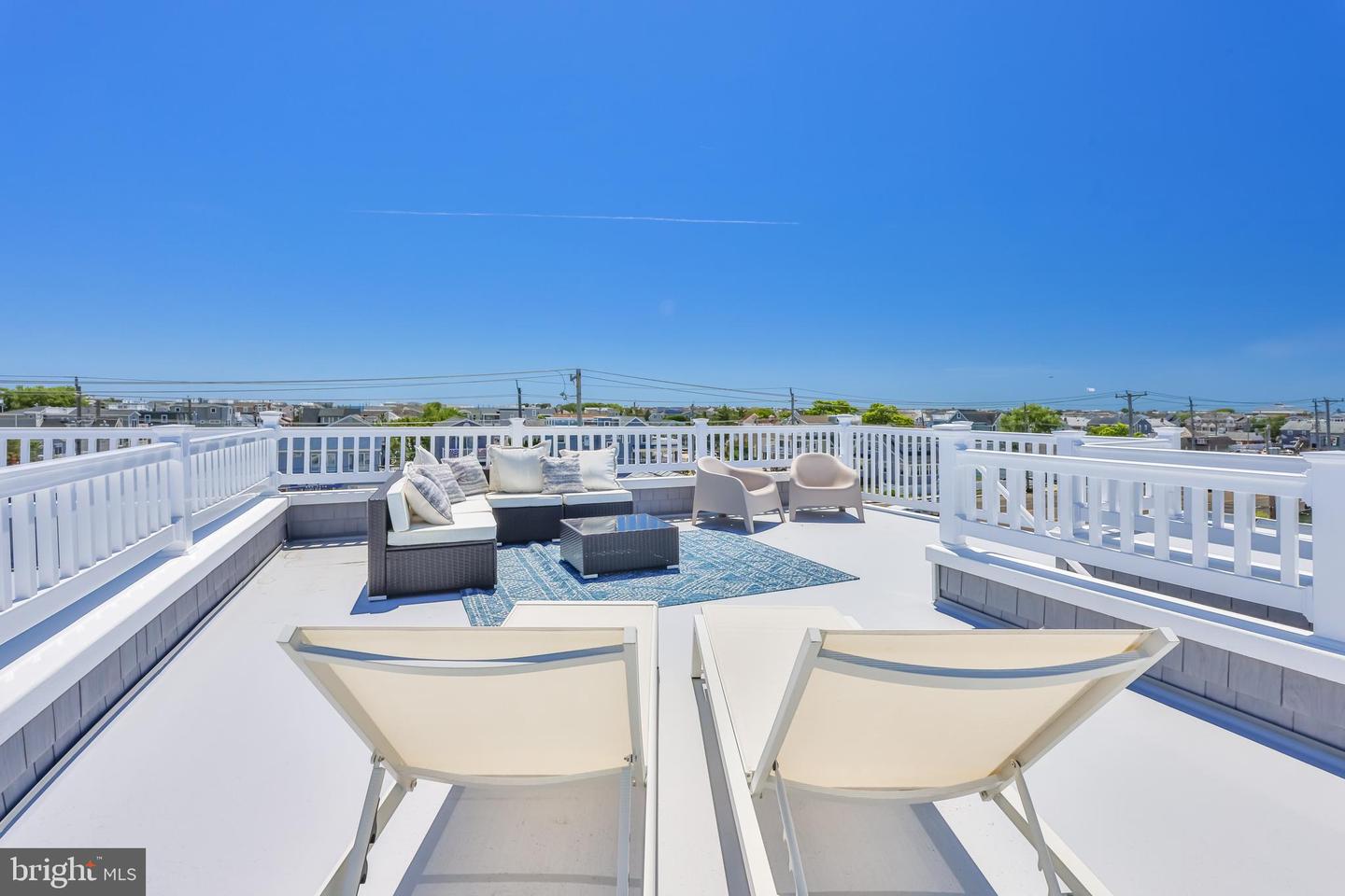 1210 Long Beach #B