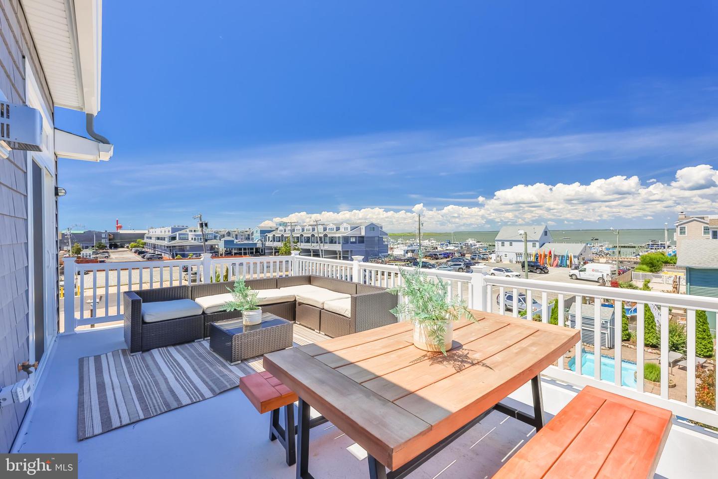 1210 Long Beach #B