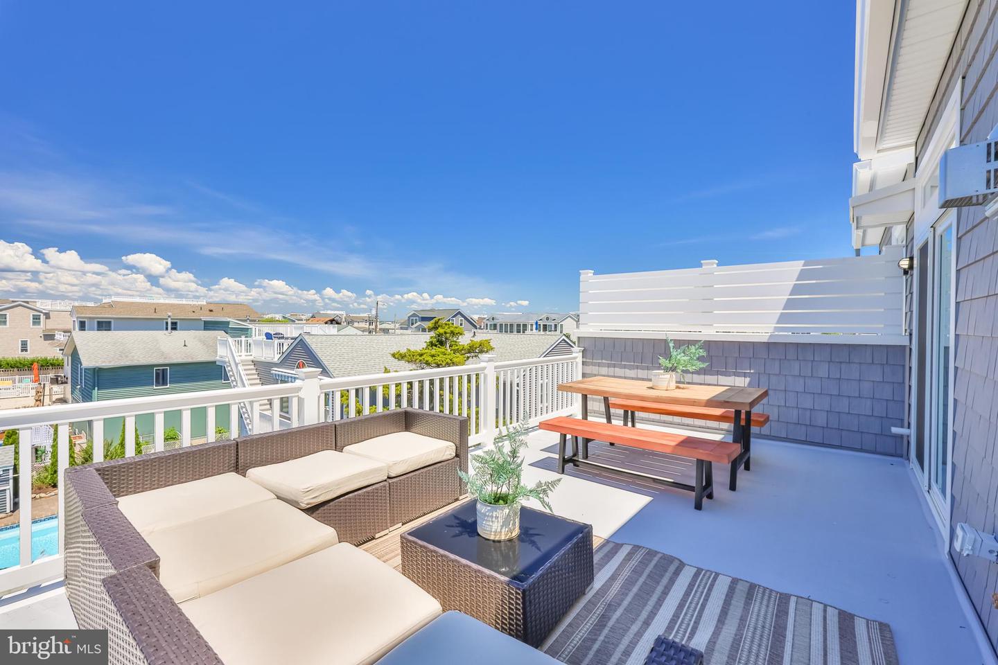 1210 Long Beach #B
