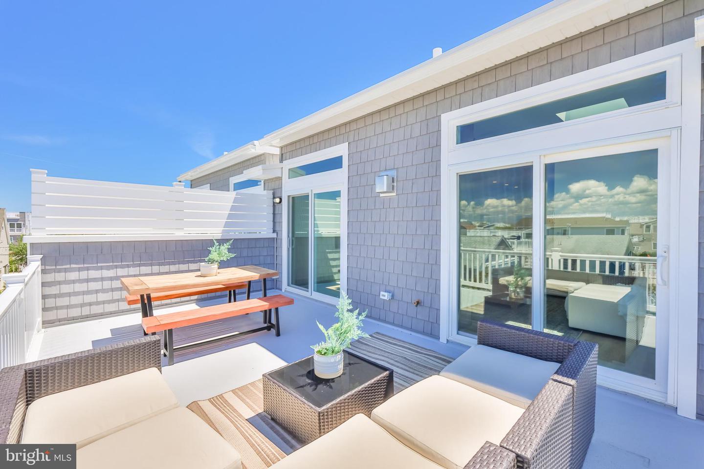 1210 Long Beach #B