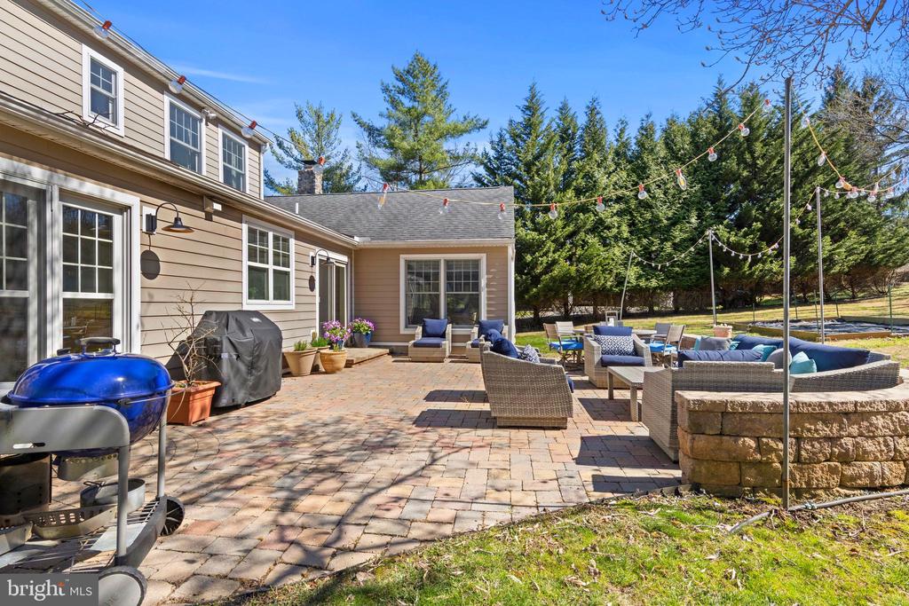 746 WESTWIND DRIVE