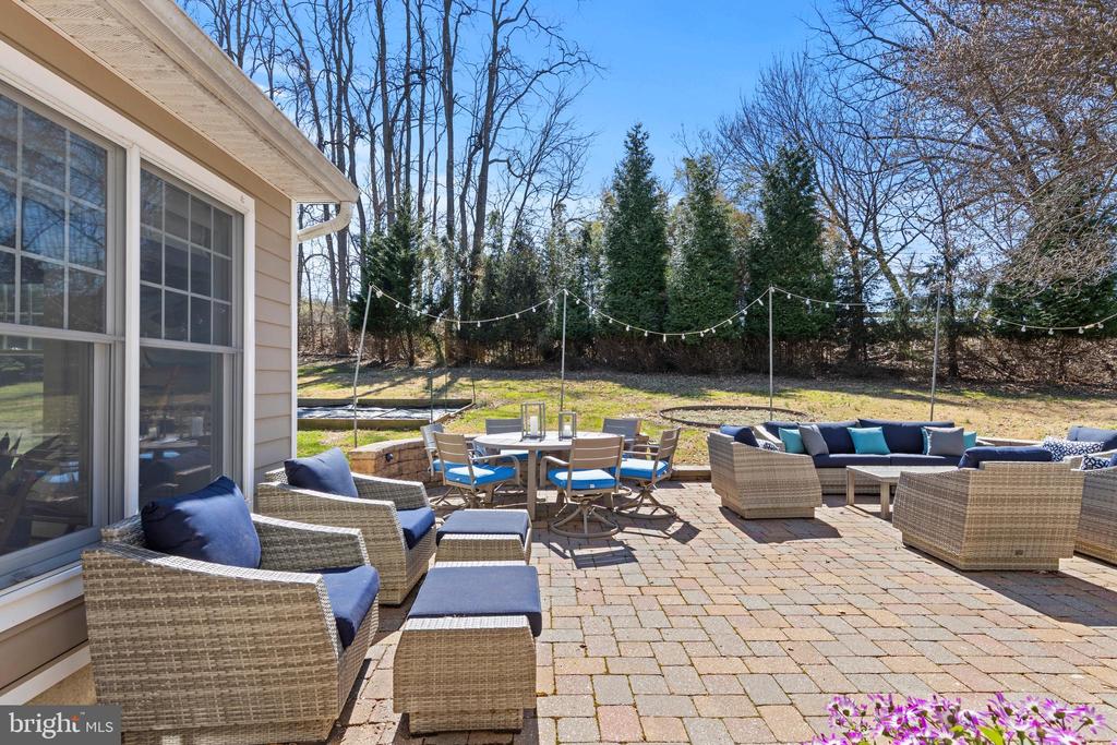 746 WESTWIND DRIVE