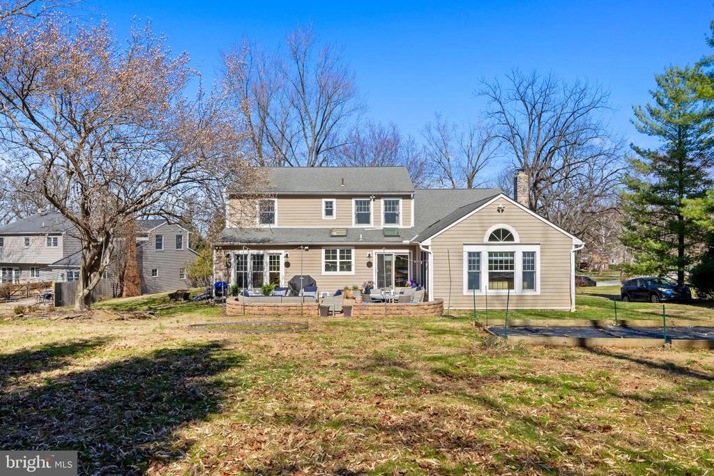 746 WESTWIND DRIVE