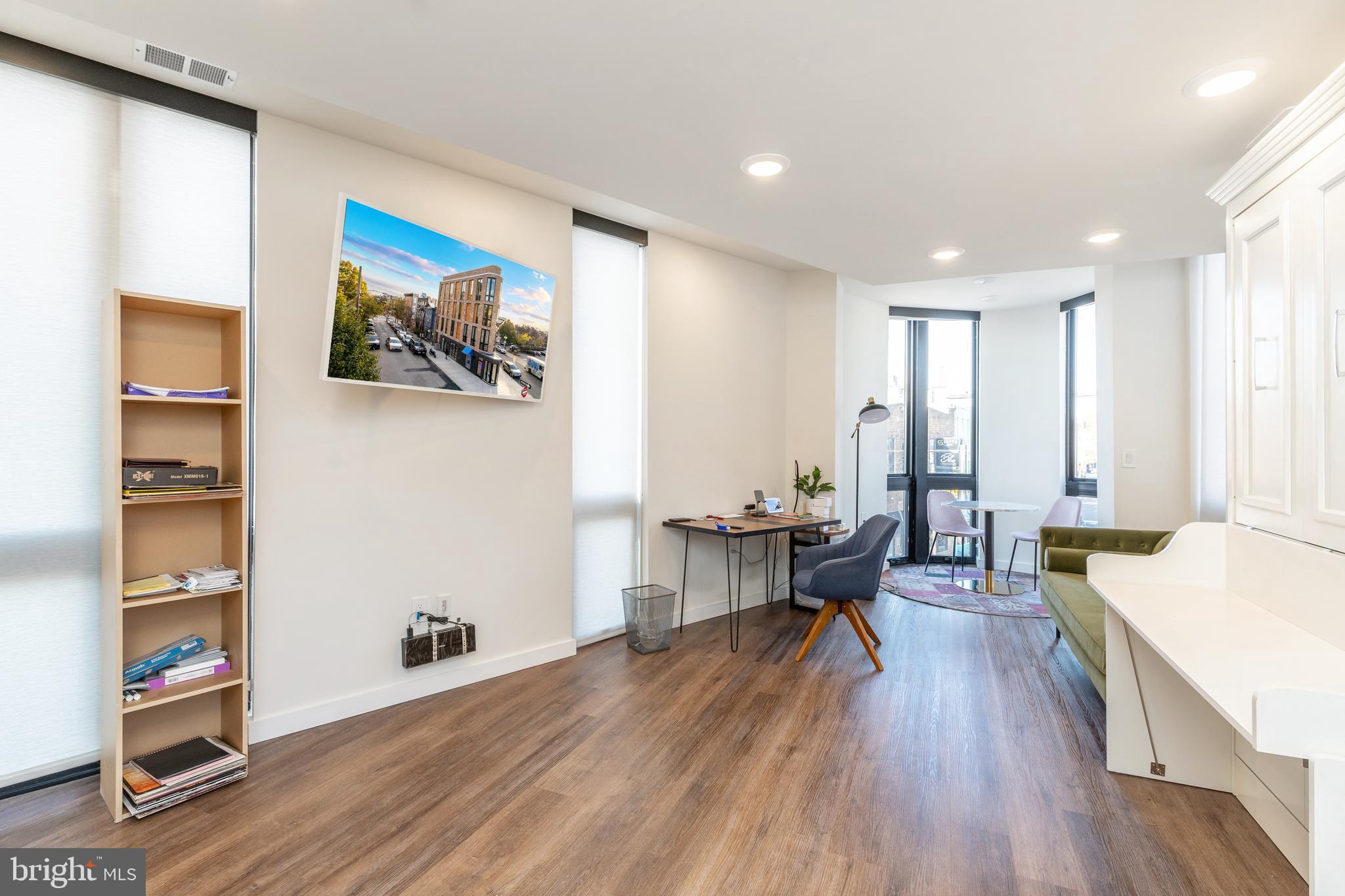 715-17 E Passyunk Ave