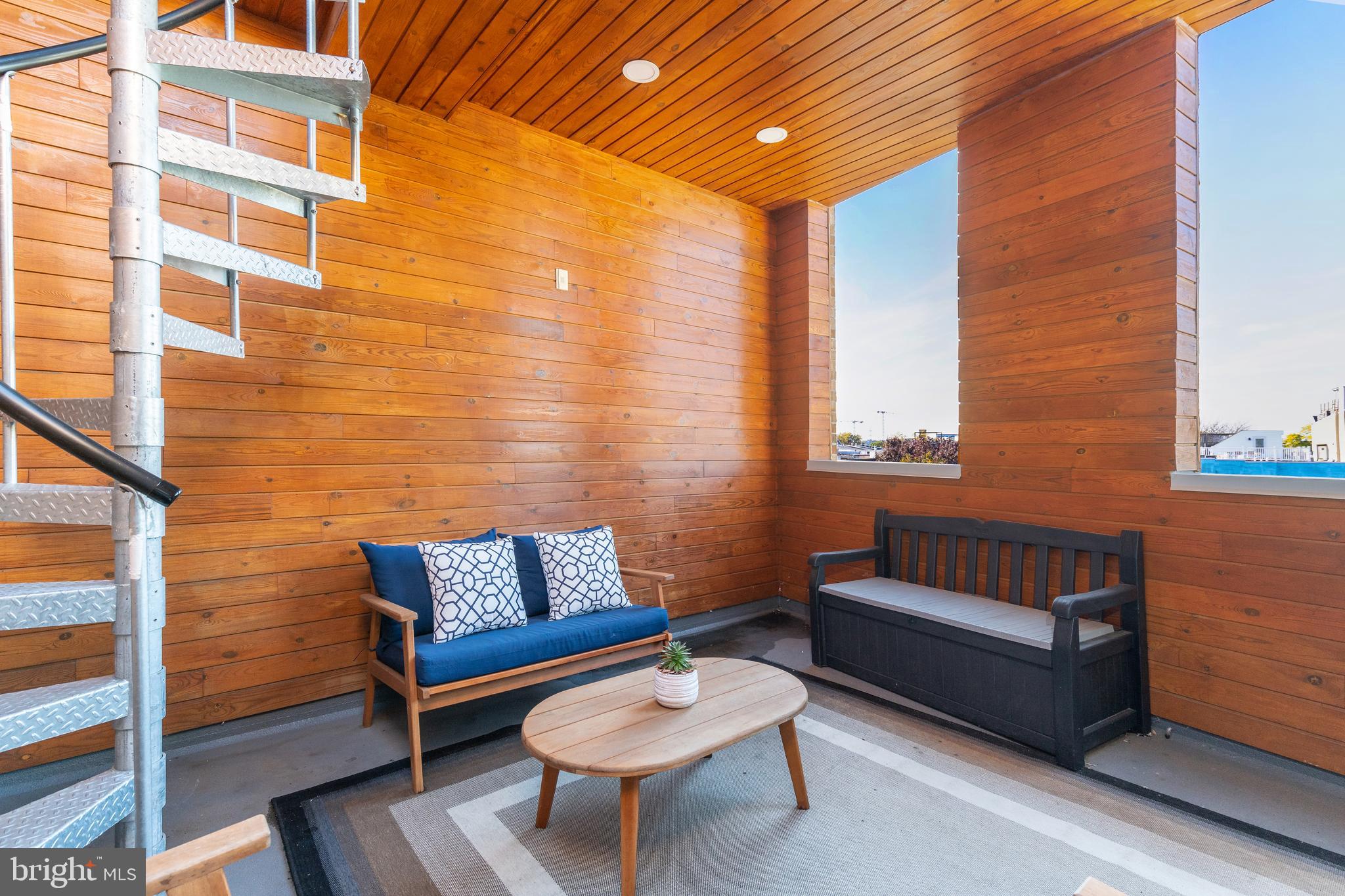 715-17 E Passyunk Ave