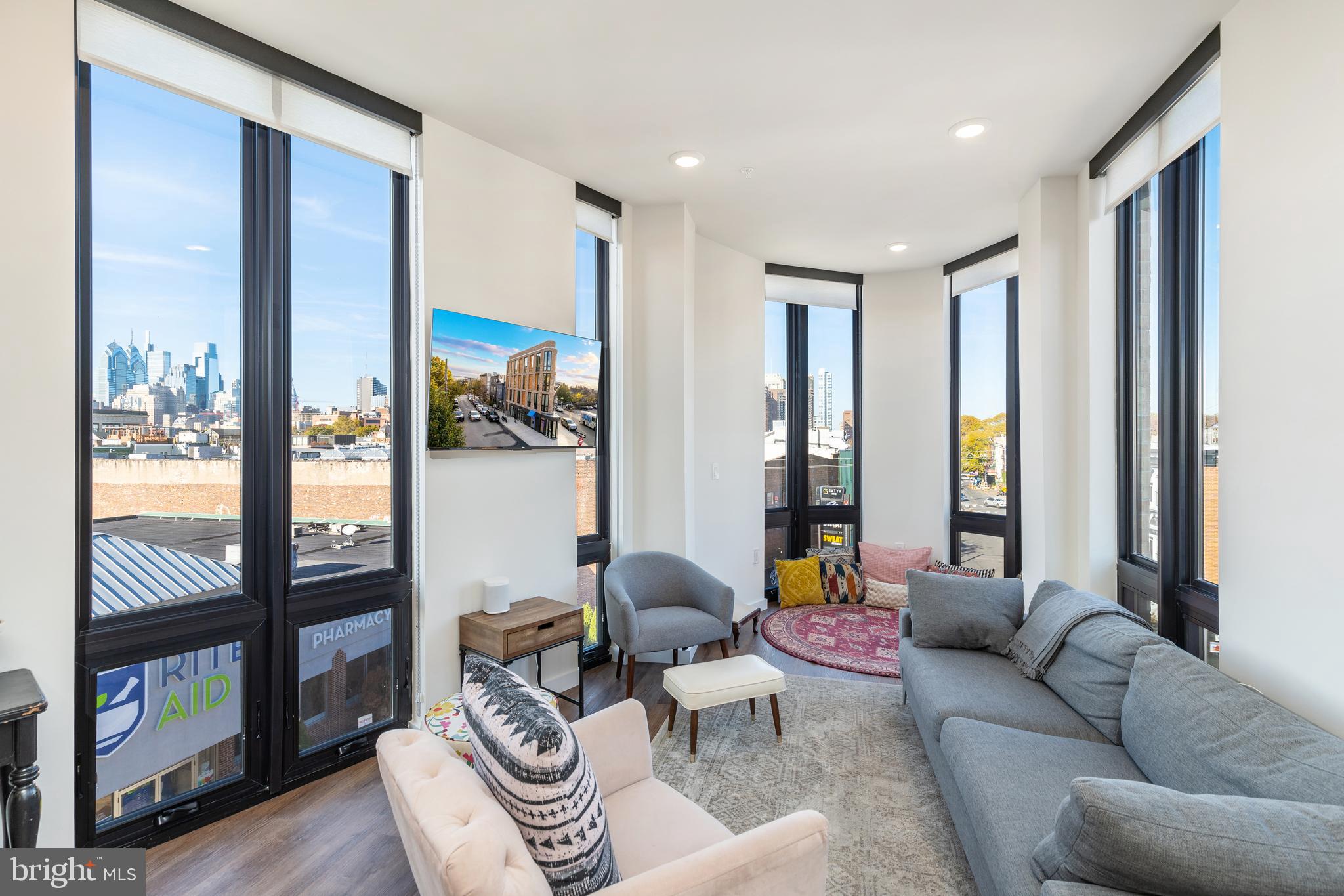 715-17 E Passyunk Ave