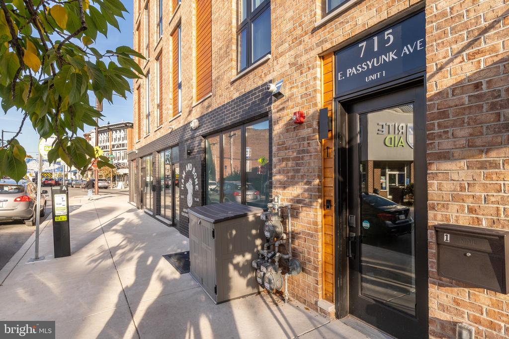 715-17 E Passyunk Ave