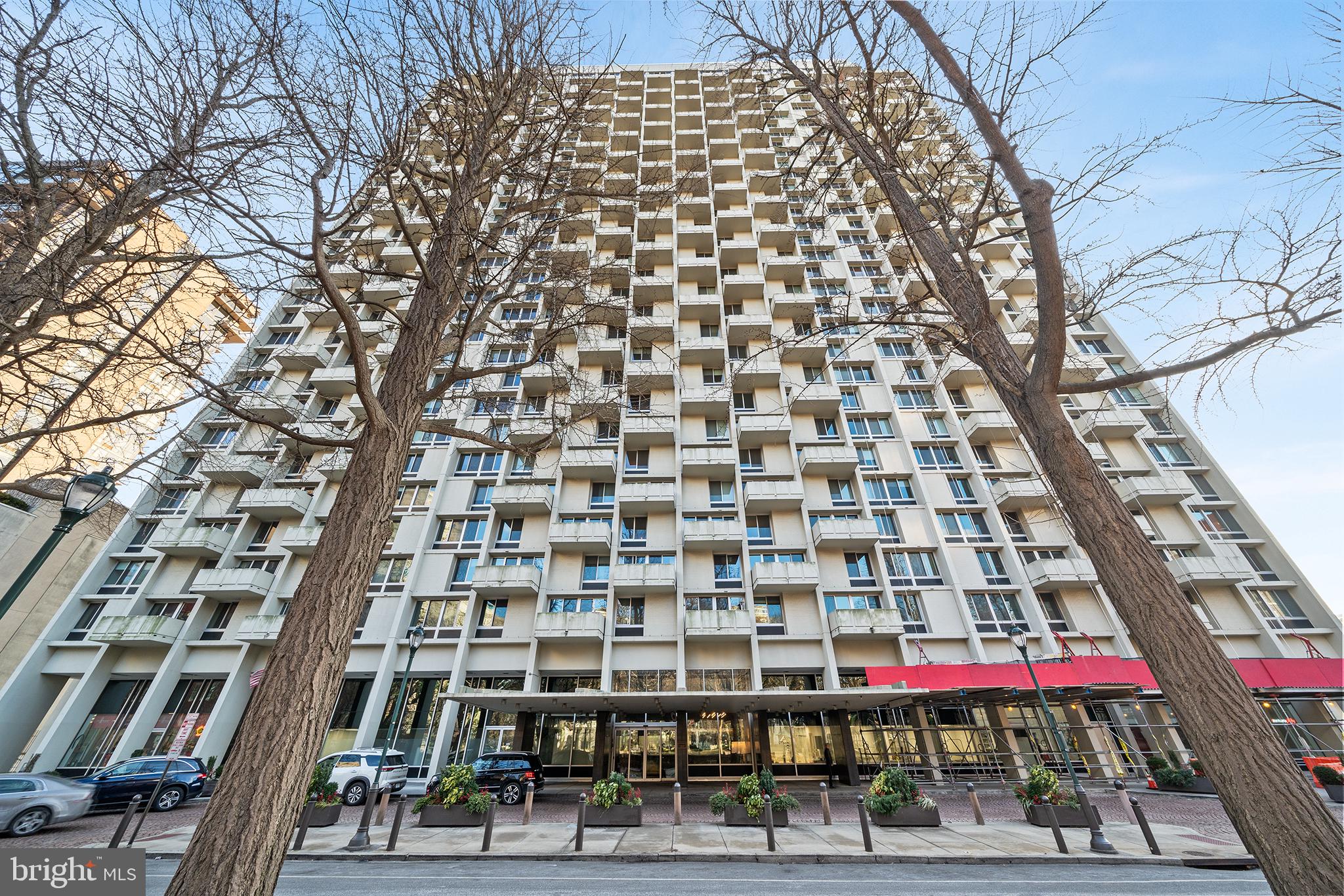 604-35 S WASHINGTON SQUARE #401-403
