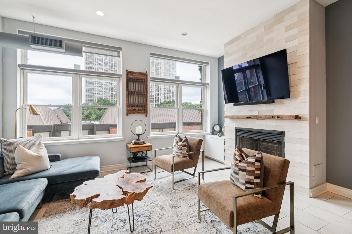 121--35 Walnut St #404